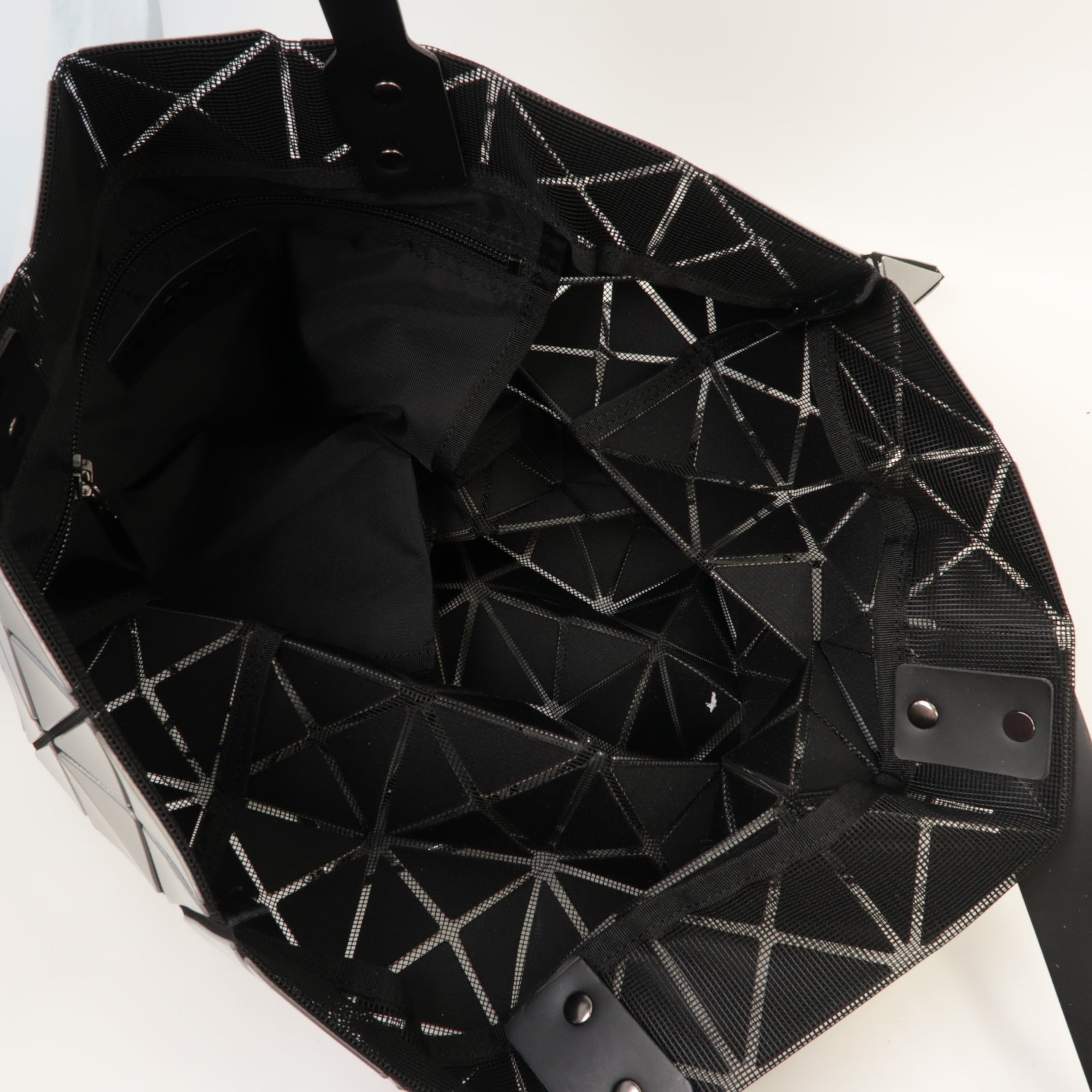 ISSEY MIYAKE PVC Issey Miyake Bao Bao銀扣手挽袋銀色
