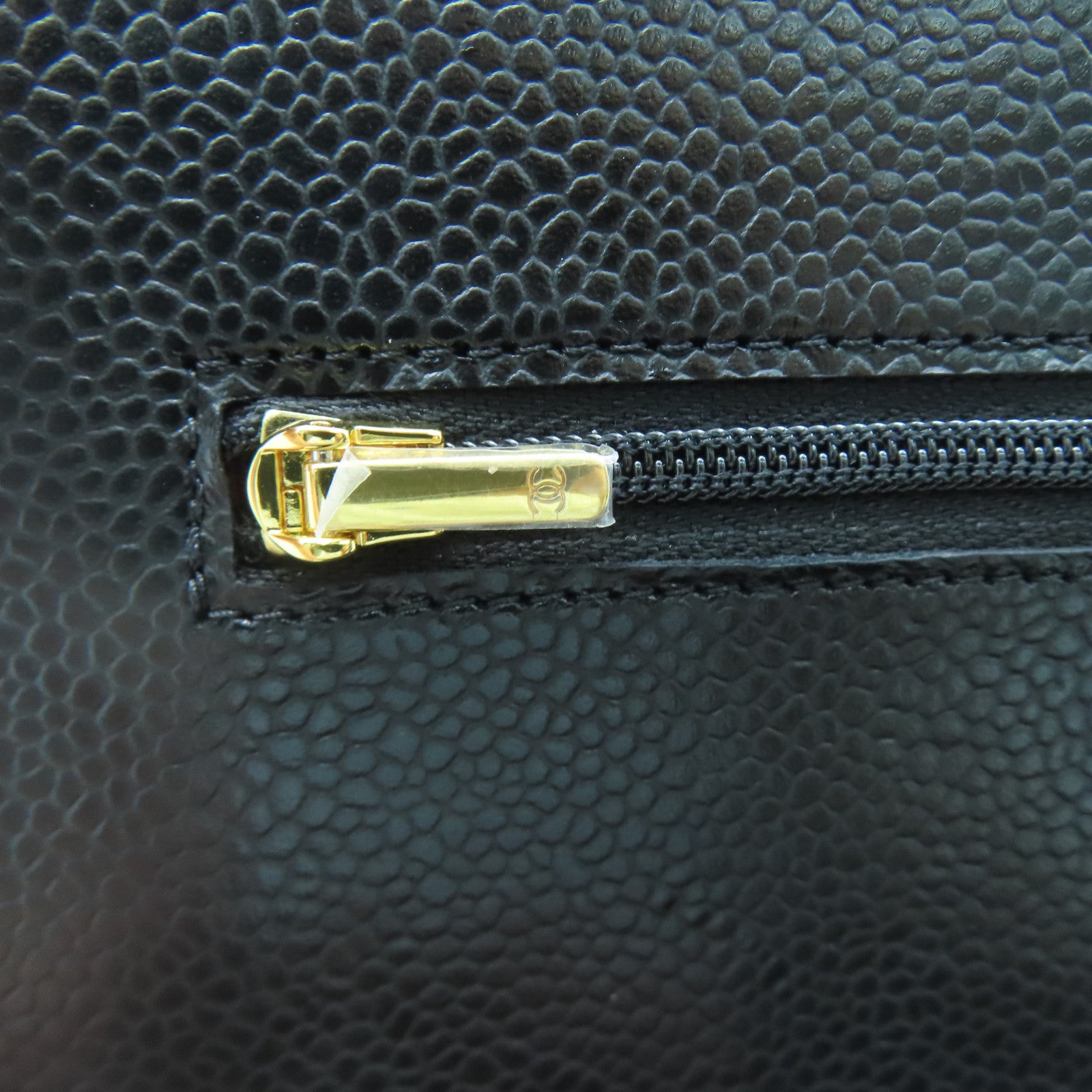 CHANEL 菱格Caviar皮革Wallet On Chain金扣鏈帶肩背袋黑色