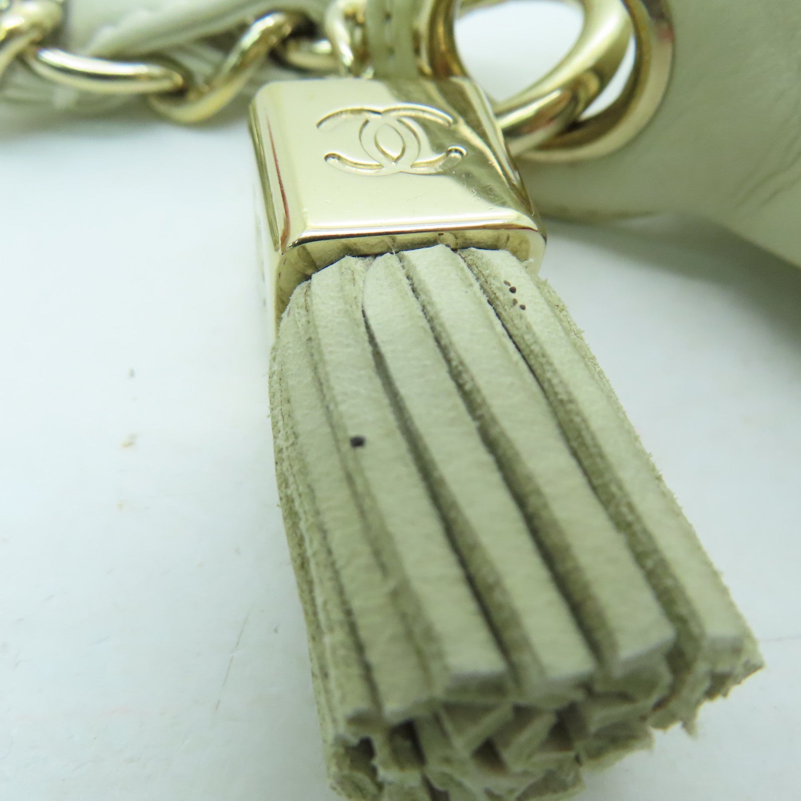 CHANEL 菱格牛皮皮革Vintage Hangbag金扣手挽袋白色