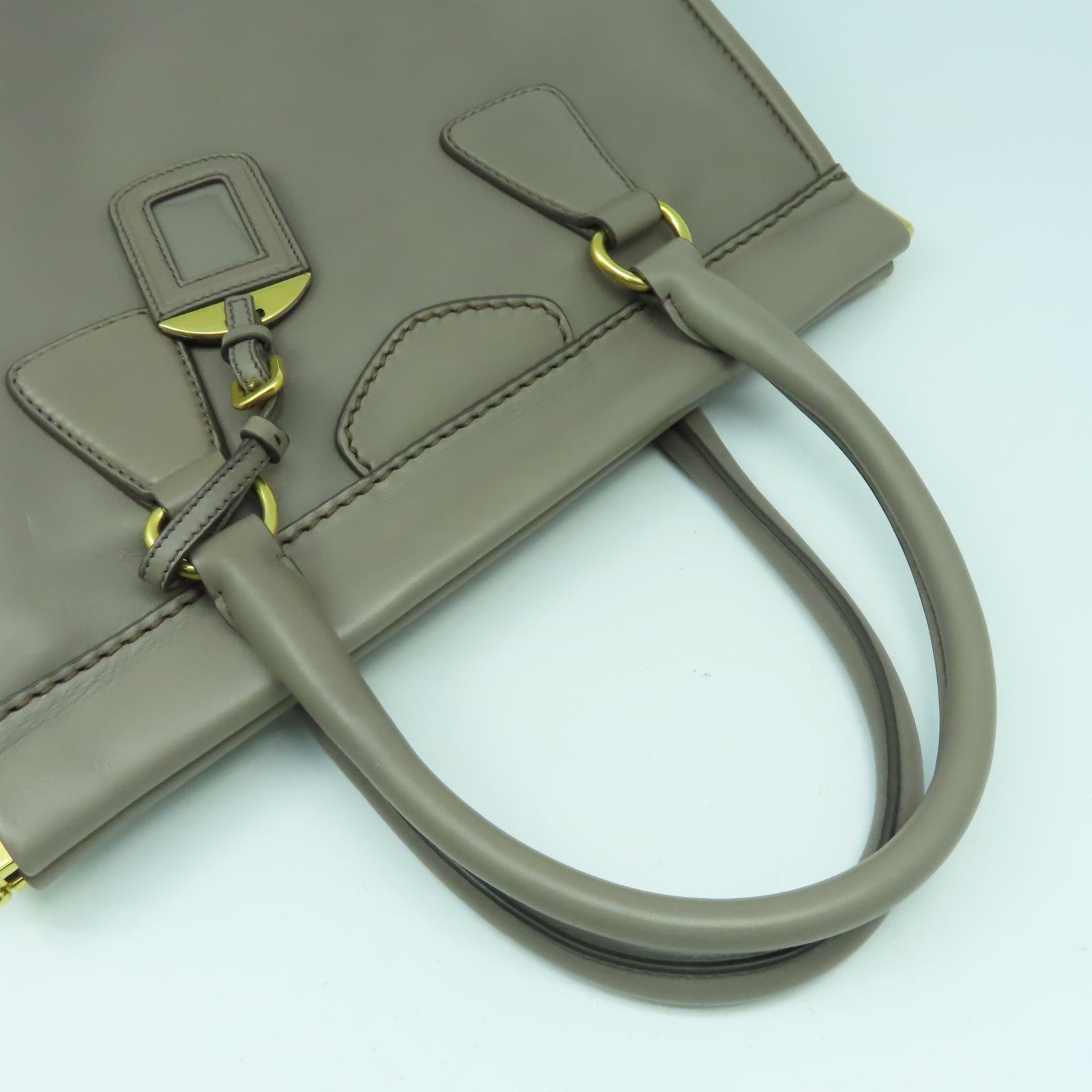 PRADA 牛皮皮革Hand Bag金扣手挽袋灰色
