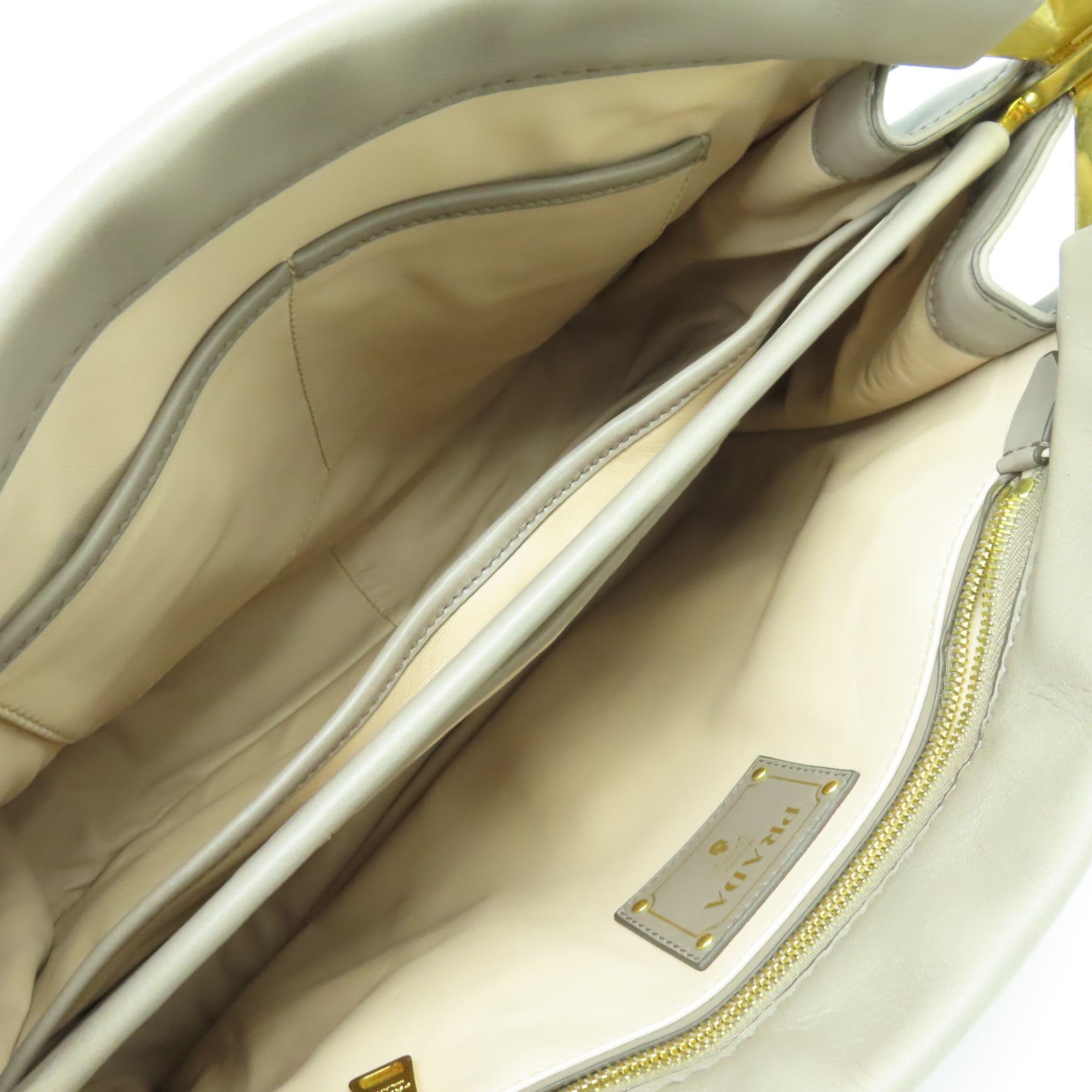PRADA 牛皮皮革Hand Bag金扣手挽袋灰色