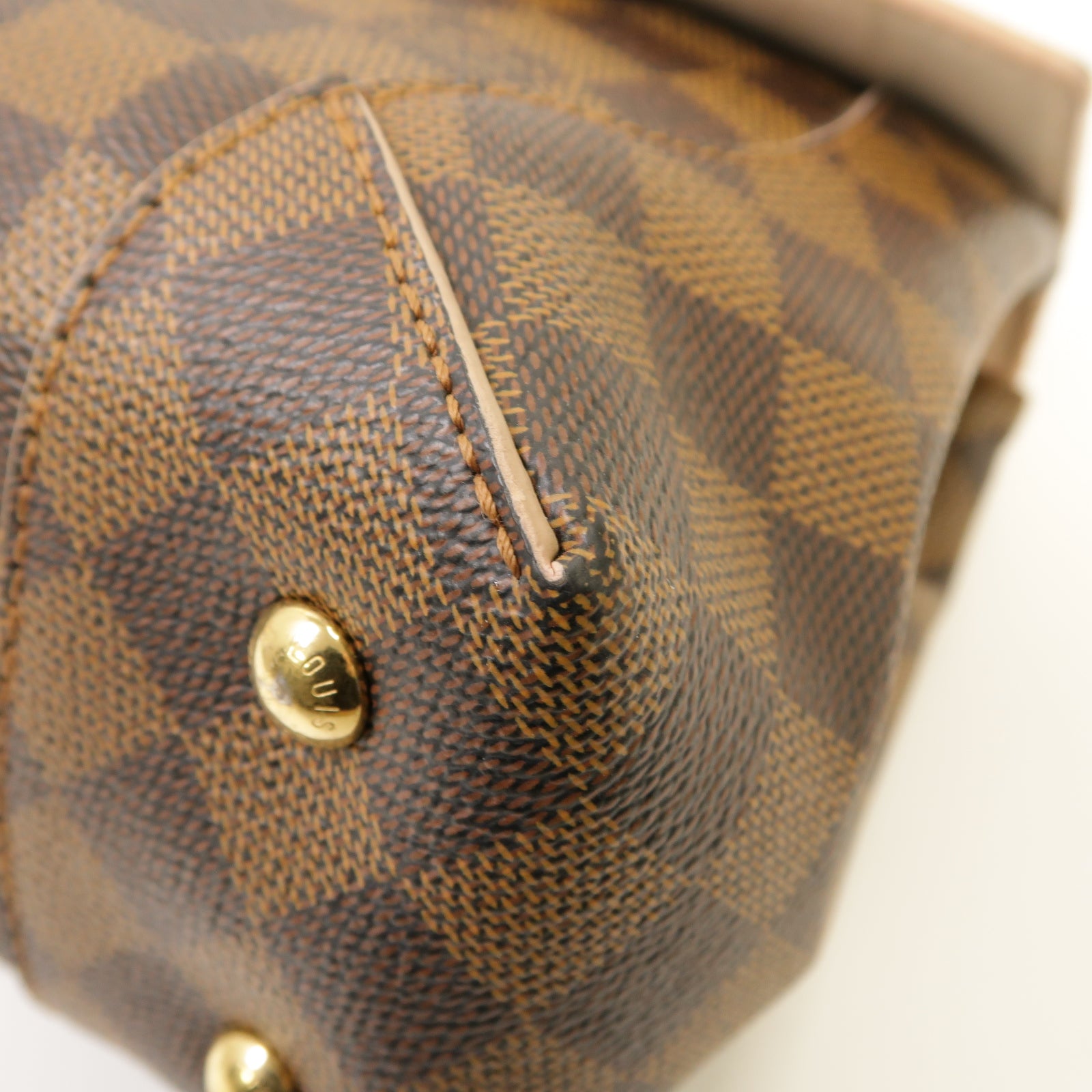 LOUIS VUITTON Damier Caissa Clutch Cherry Shoulder Bag金扣鏈帶肩背袋棕色