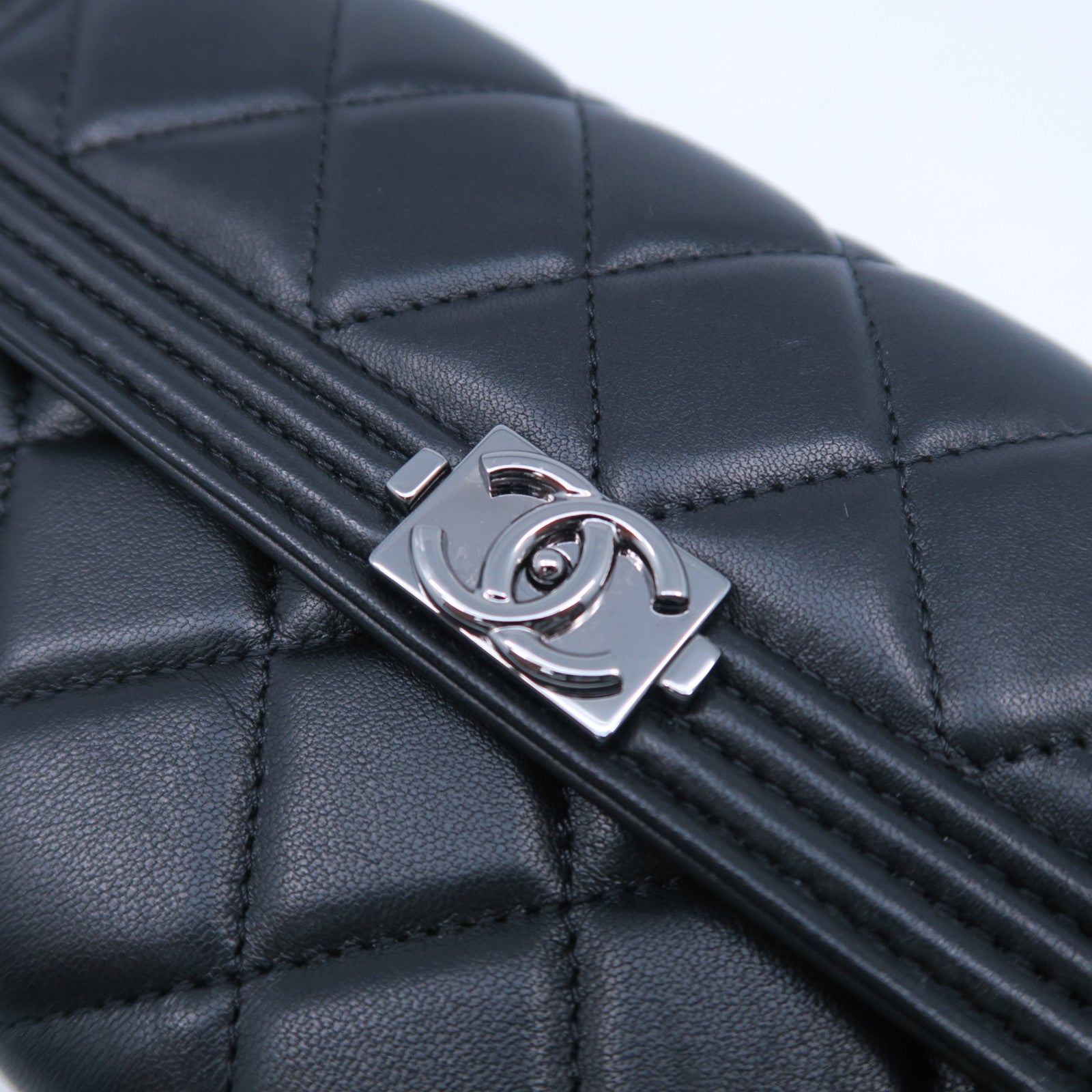 CHANEL 菱格羊皮皮革Boy Long Wallet銀扣長錢包黑色