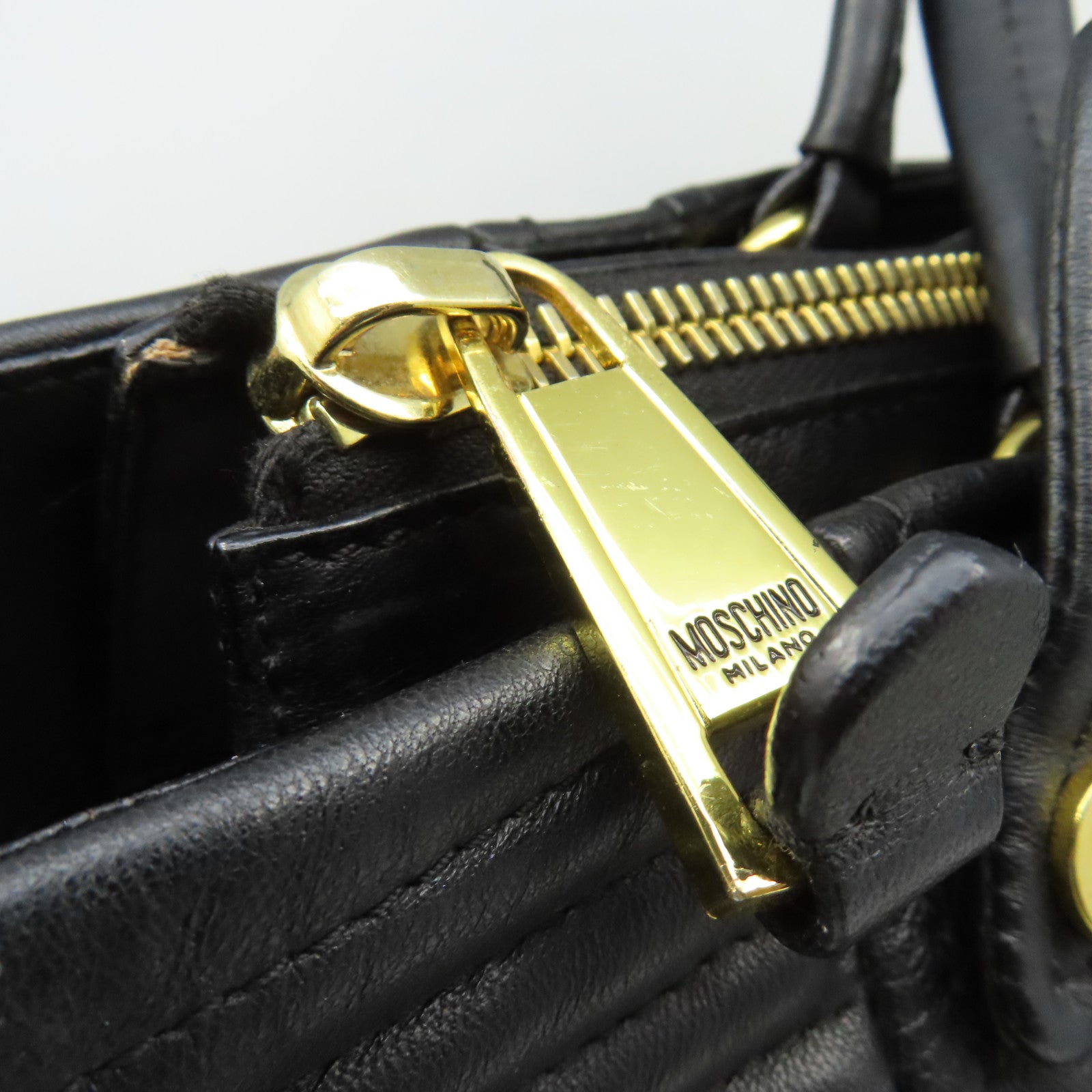 MOSCHINO 牛皮皮革2Way Shoulder Bag金扣手挽肩背兩用袋黑色
