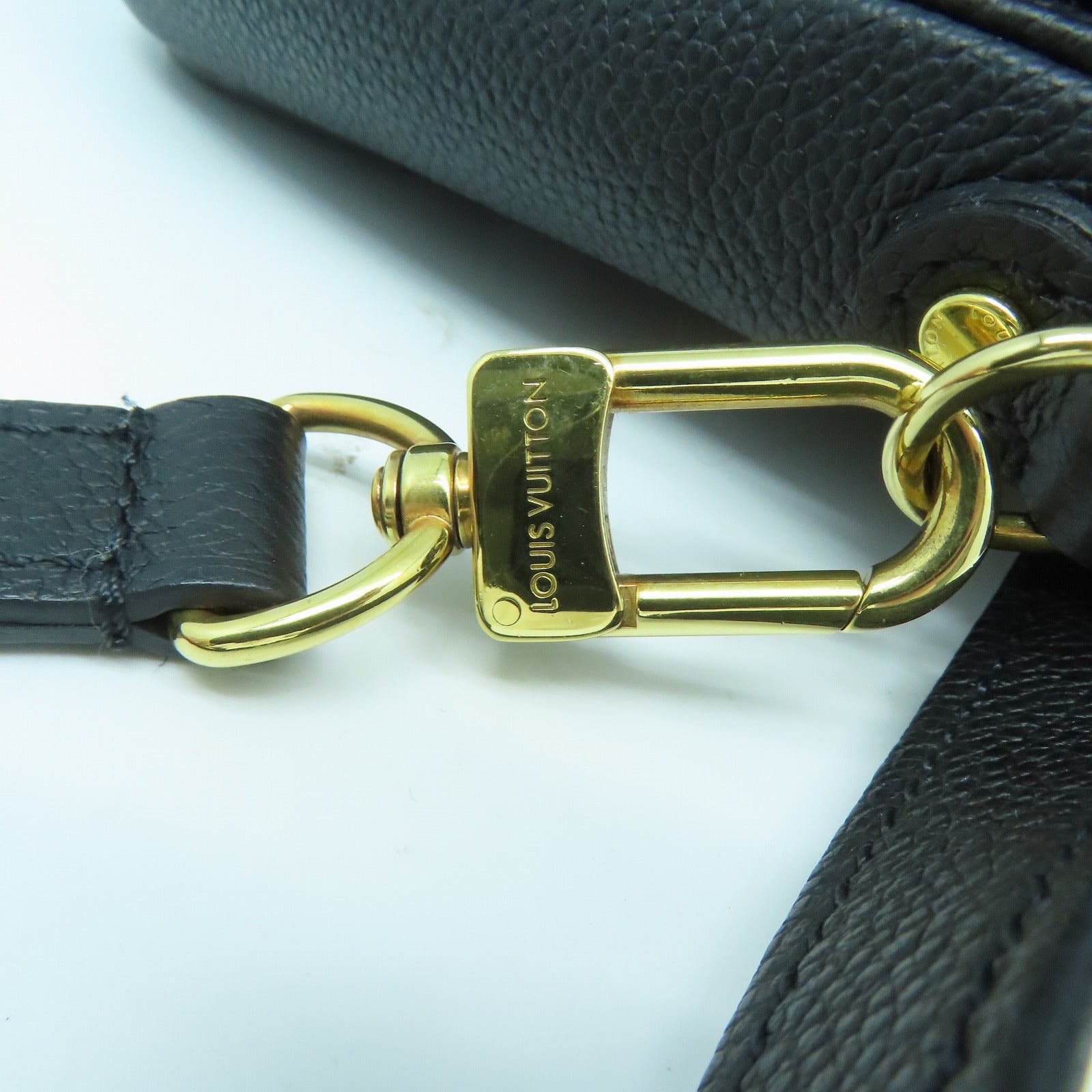 LOUIS VUITTON Monogram Empreinte Pochette Metis金扣手挽肩背兩用袋黑色