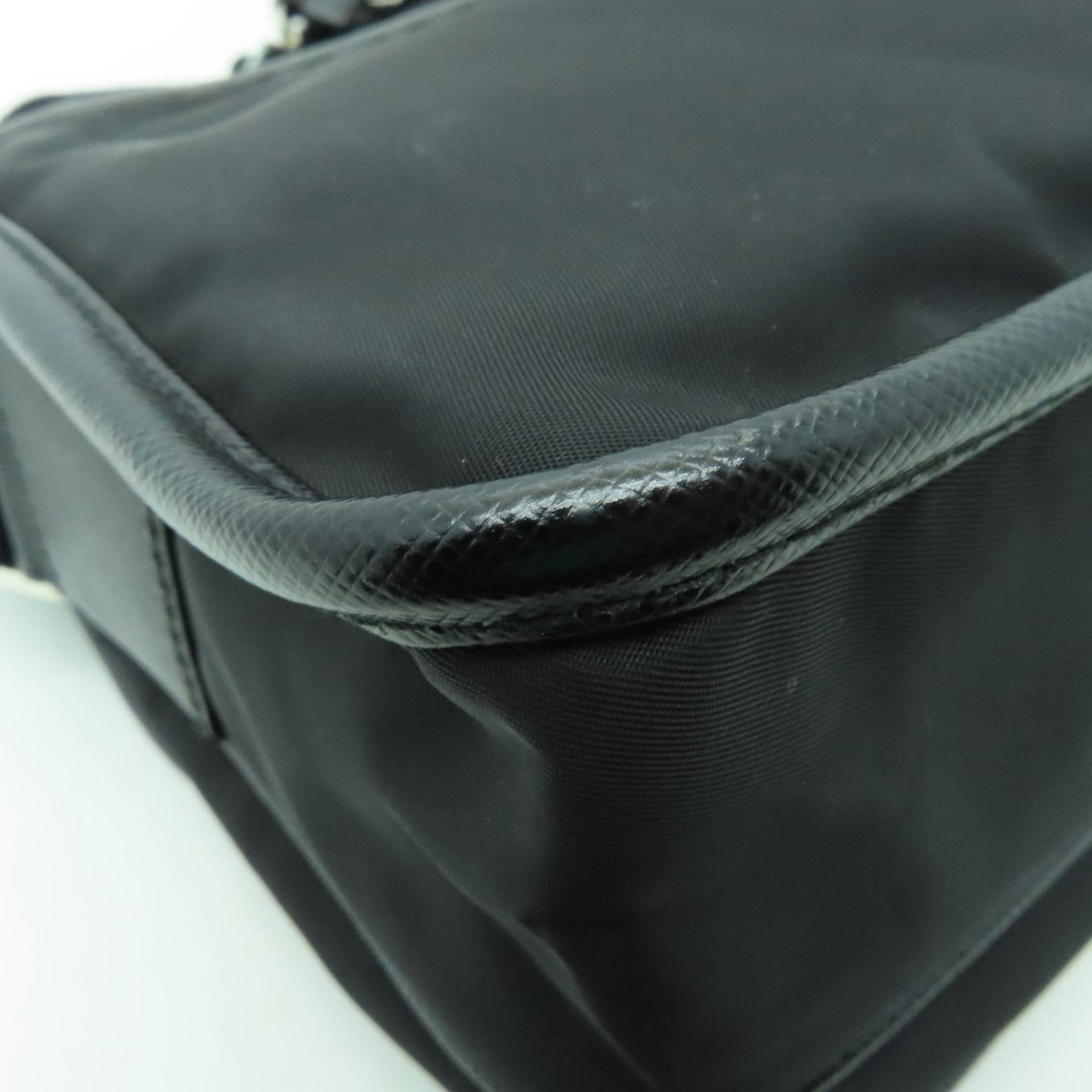 PRADA 尼龍Shoulder Bag銀扣肩背袋黑色