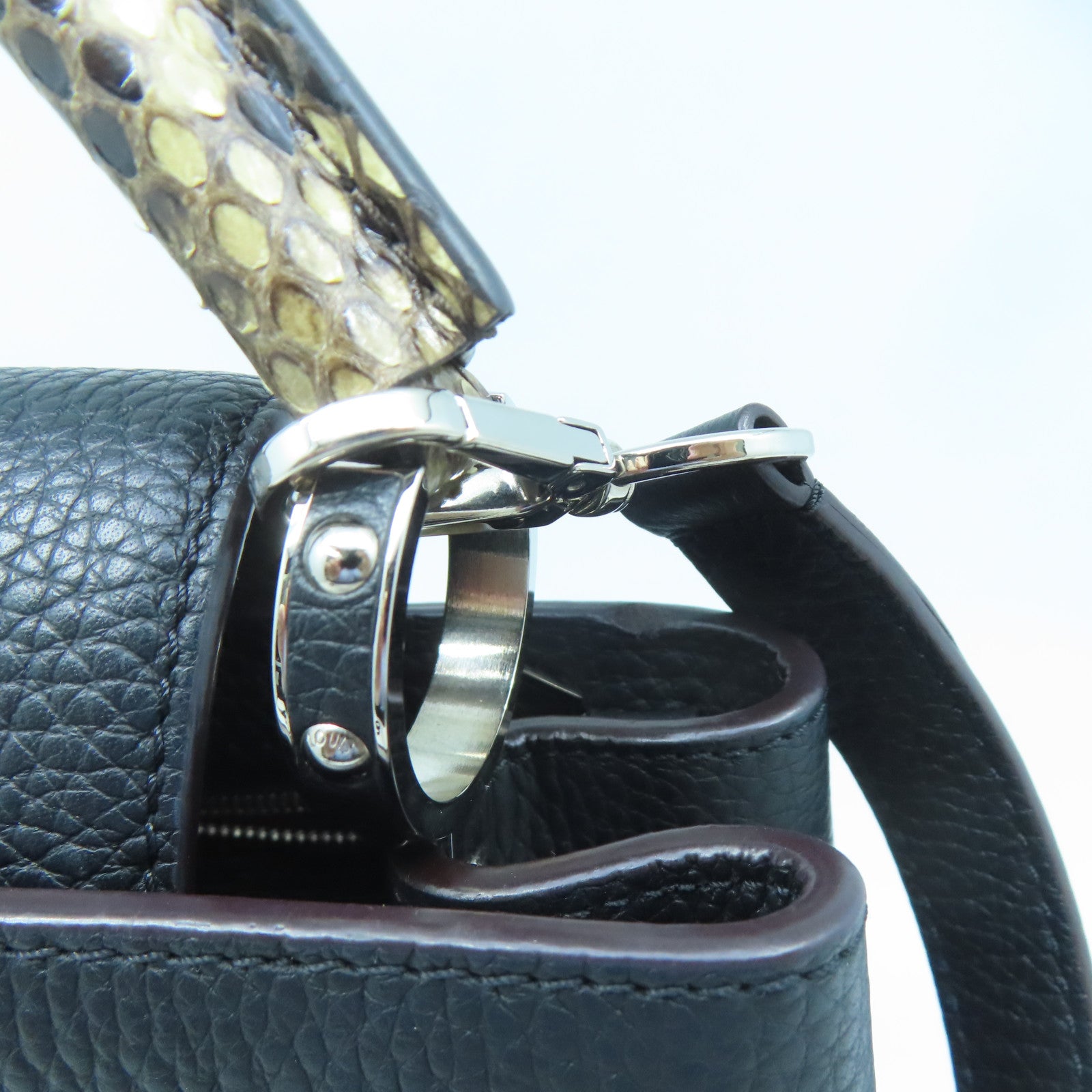 LOUIS VUITTON Taurillon Leather/Snakeskin Leather Capucines BB Silver Buckle Handle Shoulder Back Dual Use Black