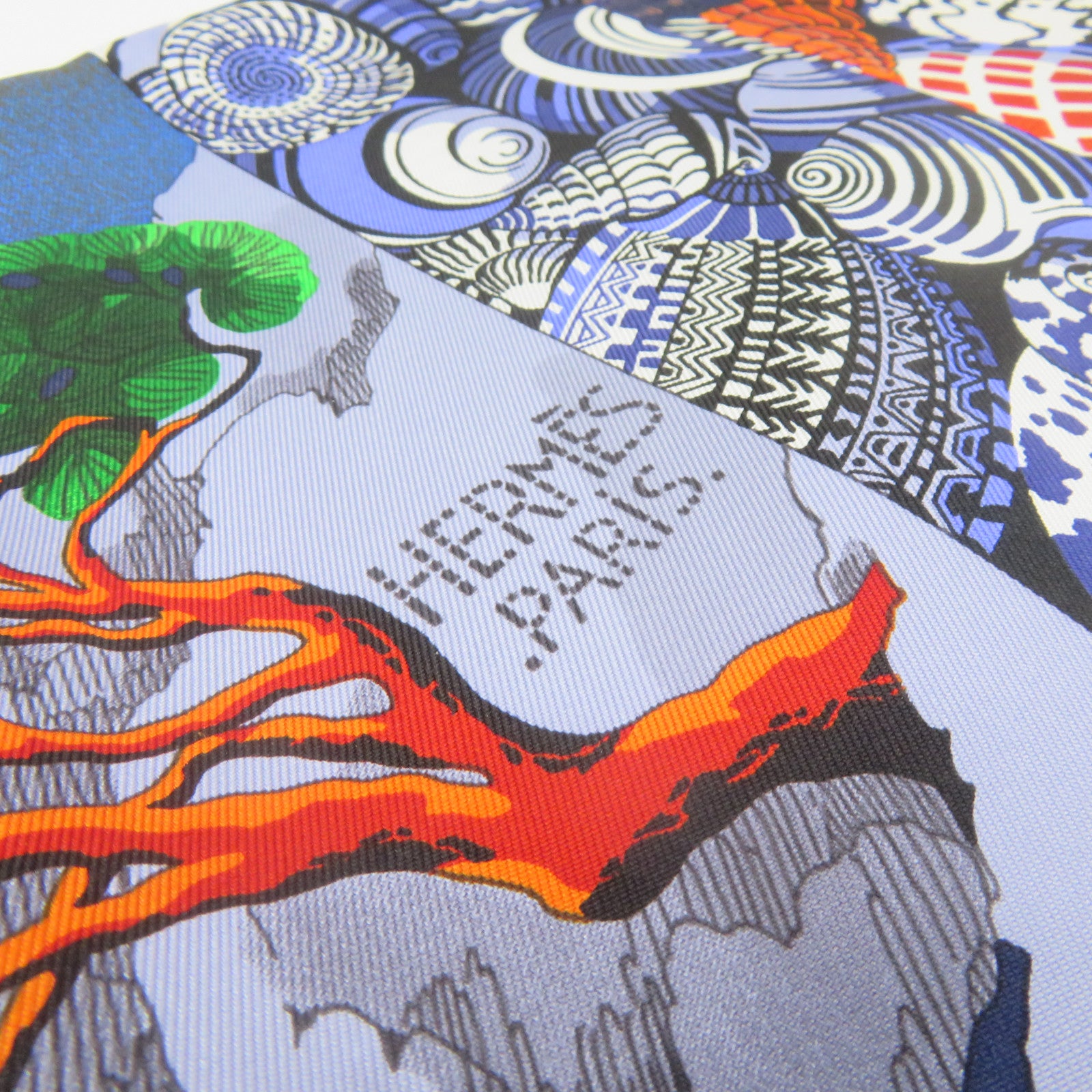 HERMES 【激減優惠】絲質Scarf 90x90絲巾藍色/彩色