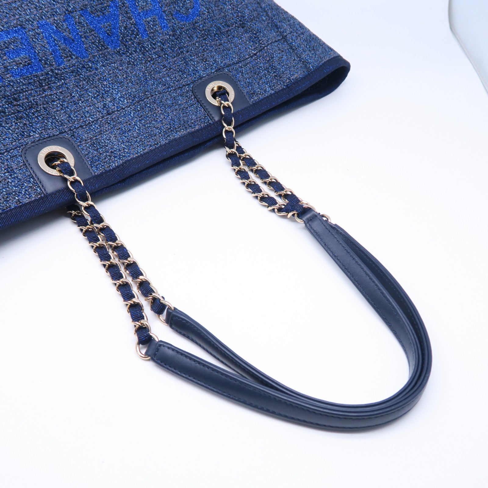 CHANEL 帆布Deauville Bag金扣手挽袋海軍藍色