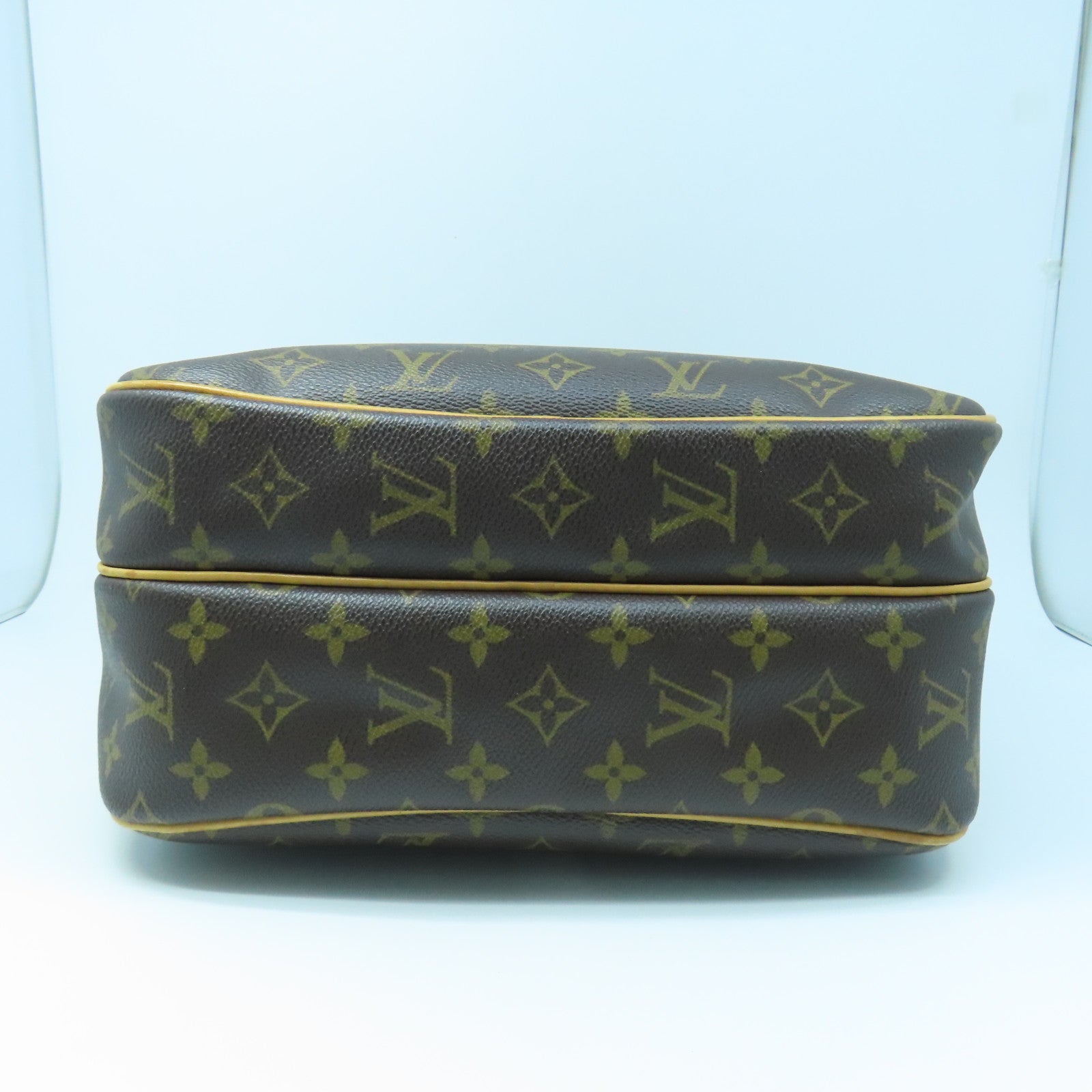 LOUIS VUITTON Monogram Reporter Monogram Gold Buckle Shoulder Bag Brown