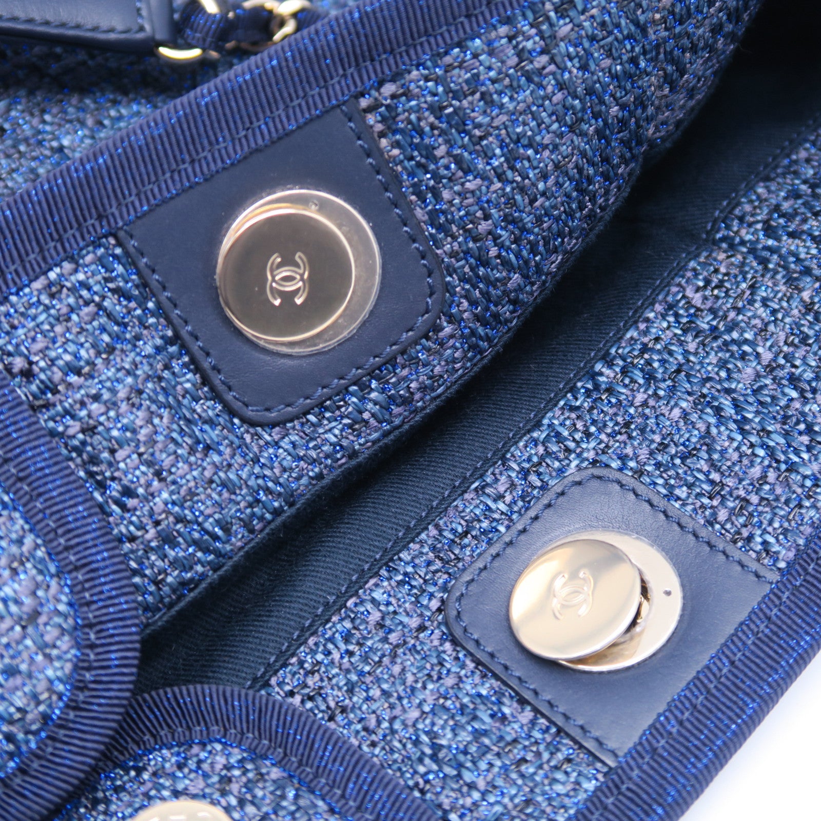 CHANEL 帆布Deauville Bag金扣手挽袋海軍藍色
