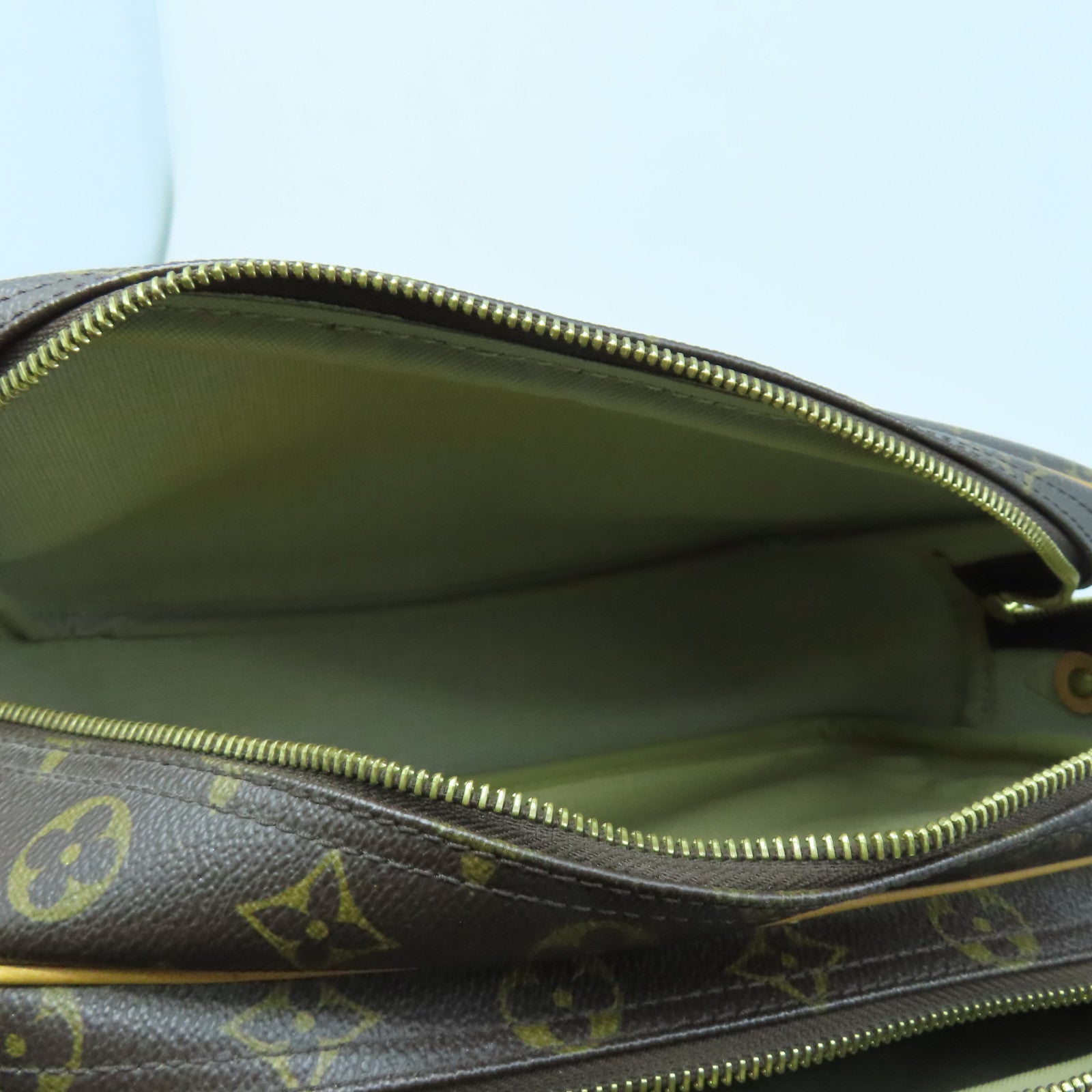 LOUIS VUITTON Monogram Reporter Monogram Gold Buckle Shoulder Bag Brown