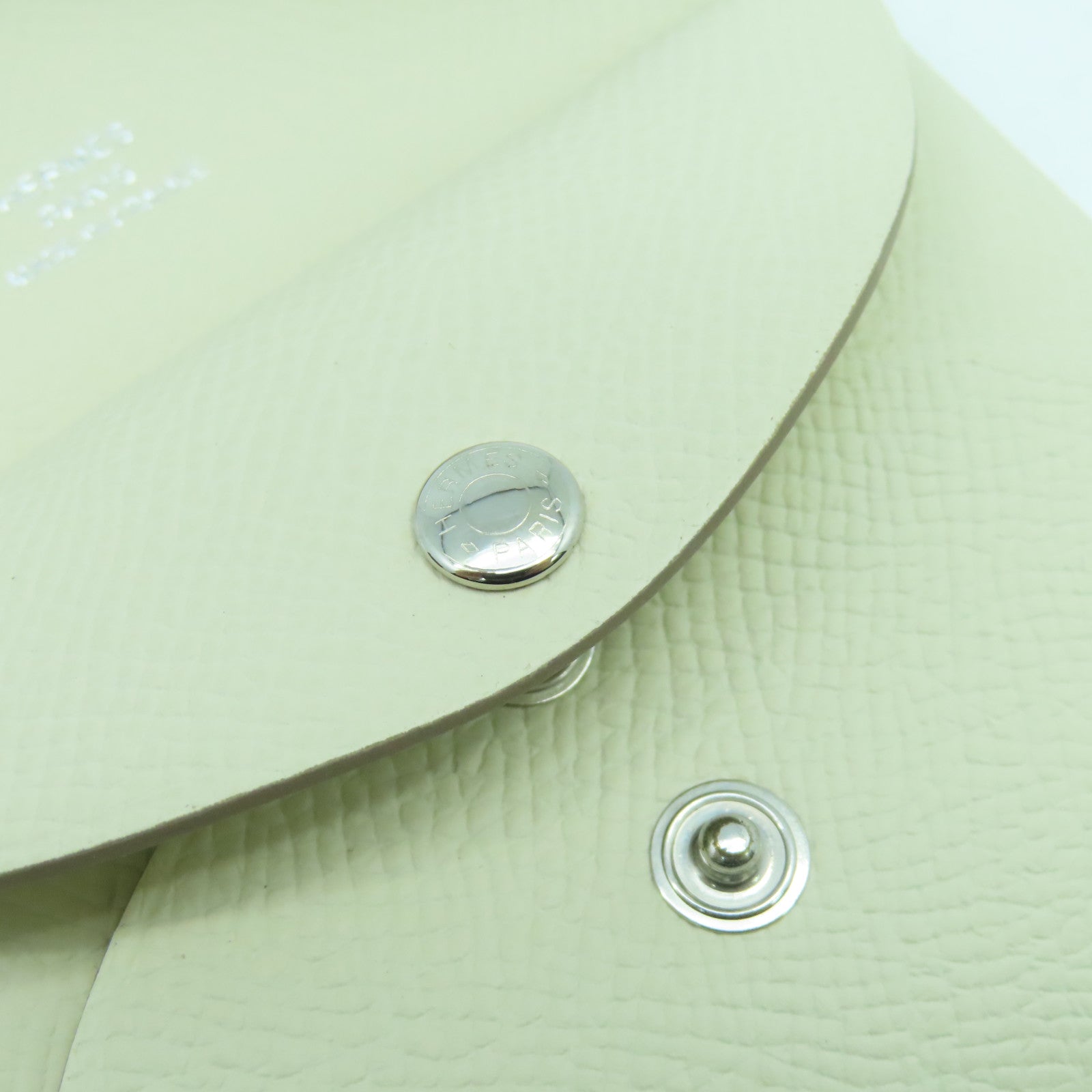 HERMES Epsom皮革Calvi Duo銀扣卡片套Craie奶昔白色