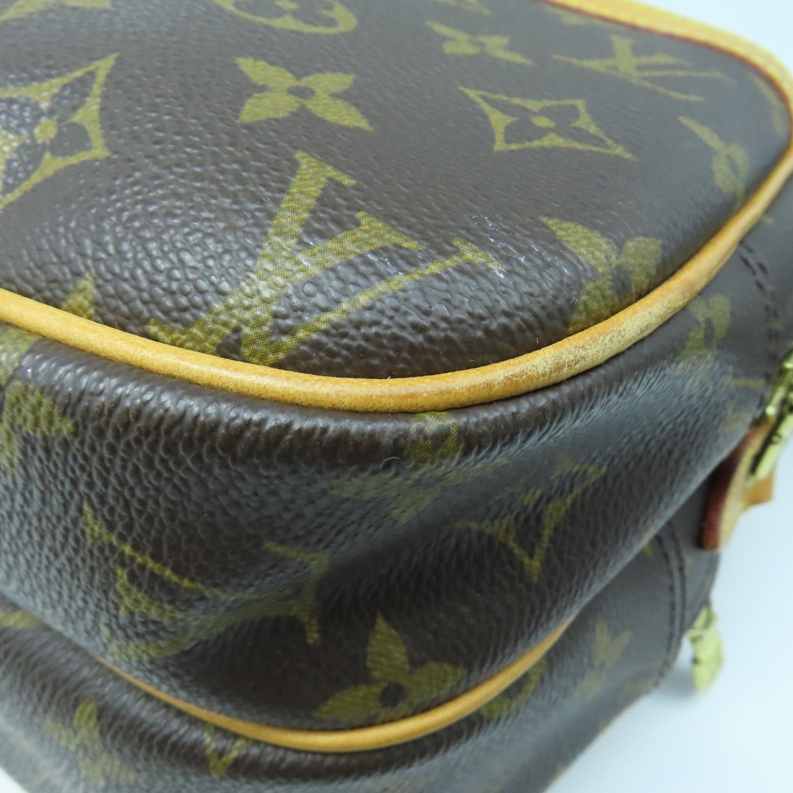LOUIS VUITTON Monogram Reporter Monogram Gold Buckle Shoulder Bag Brown