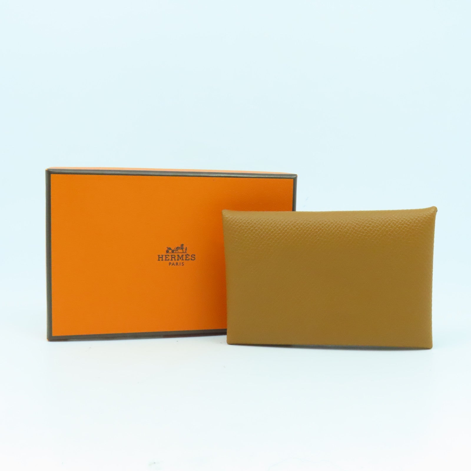 HERMES Epsom皮革Calvi銀扣卡片套Gold經典駝色