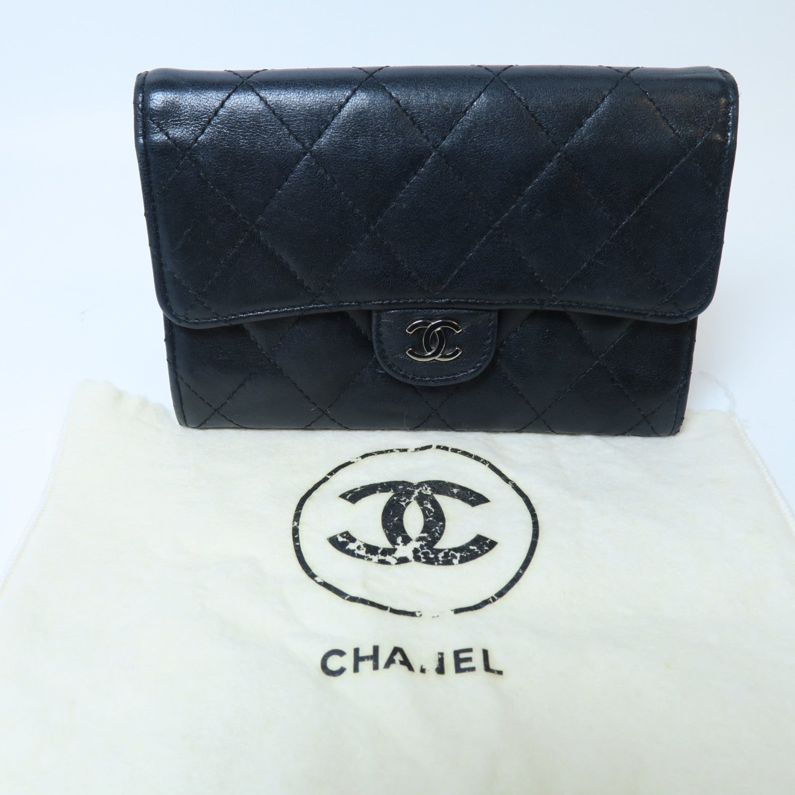 CHANEL 菱格羊皮皮革Small Wallet銀扣紐扣錢包黑色