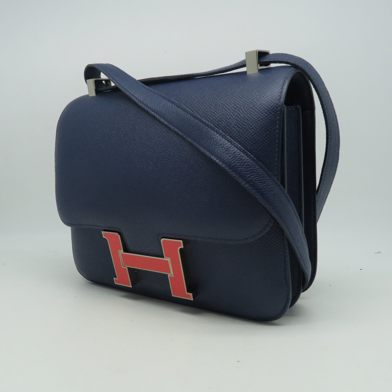 HERMES Veau Epsom皮革Constance 24金扣肩背袋深藍色
