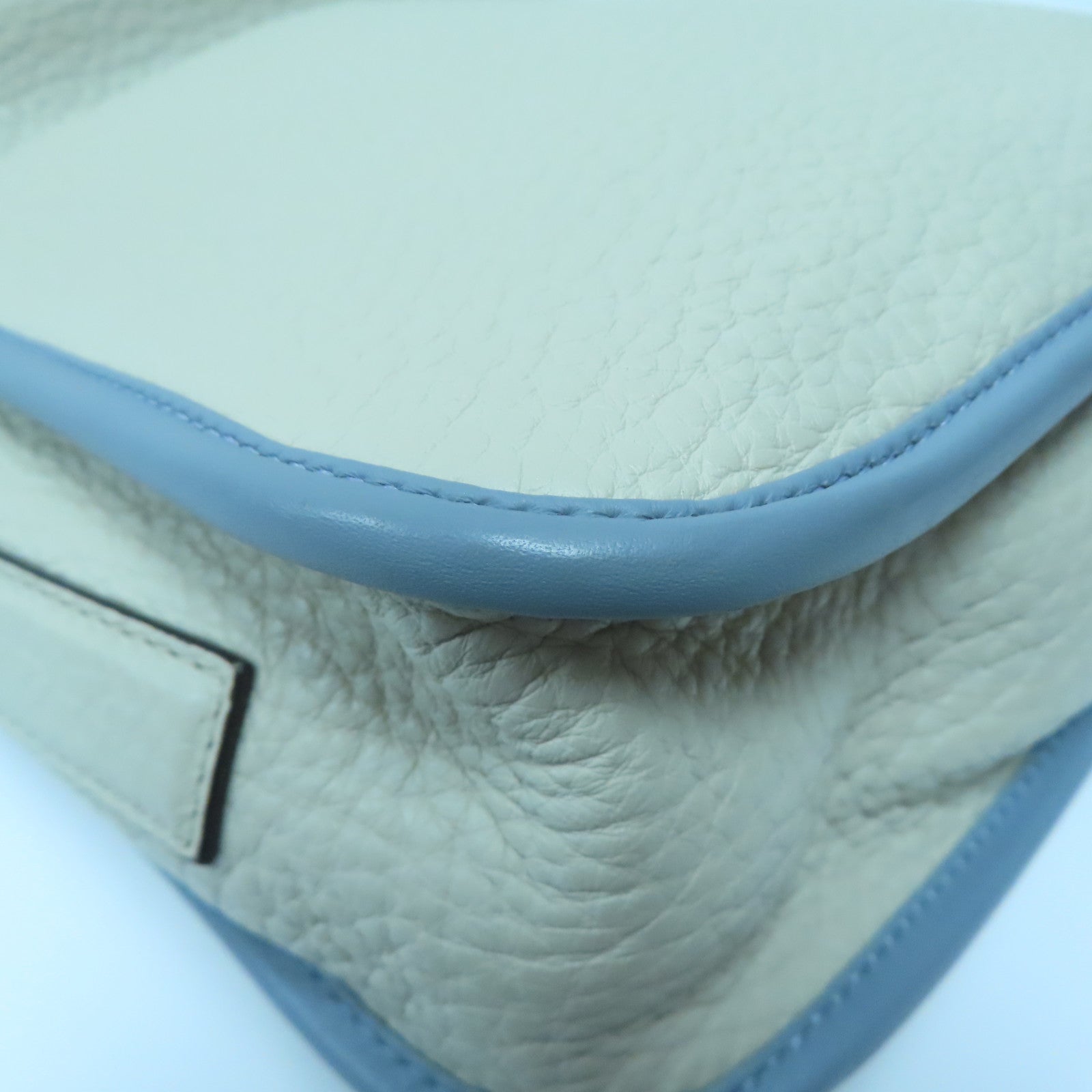 LOEWE 牛皮皮革Shoulder Bag金扣肩背袋米色/藍色