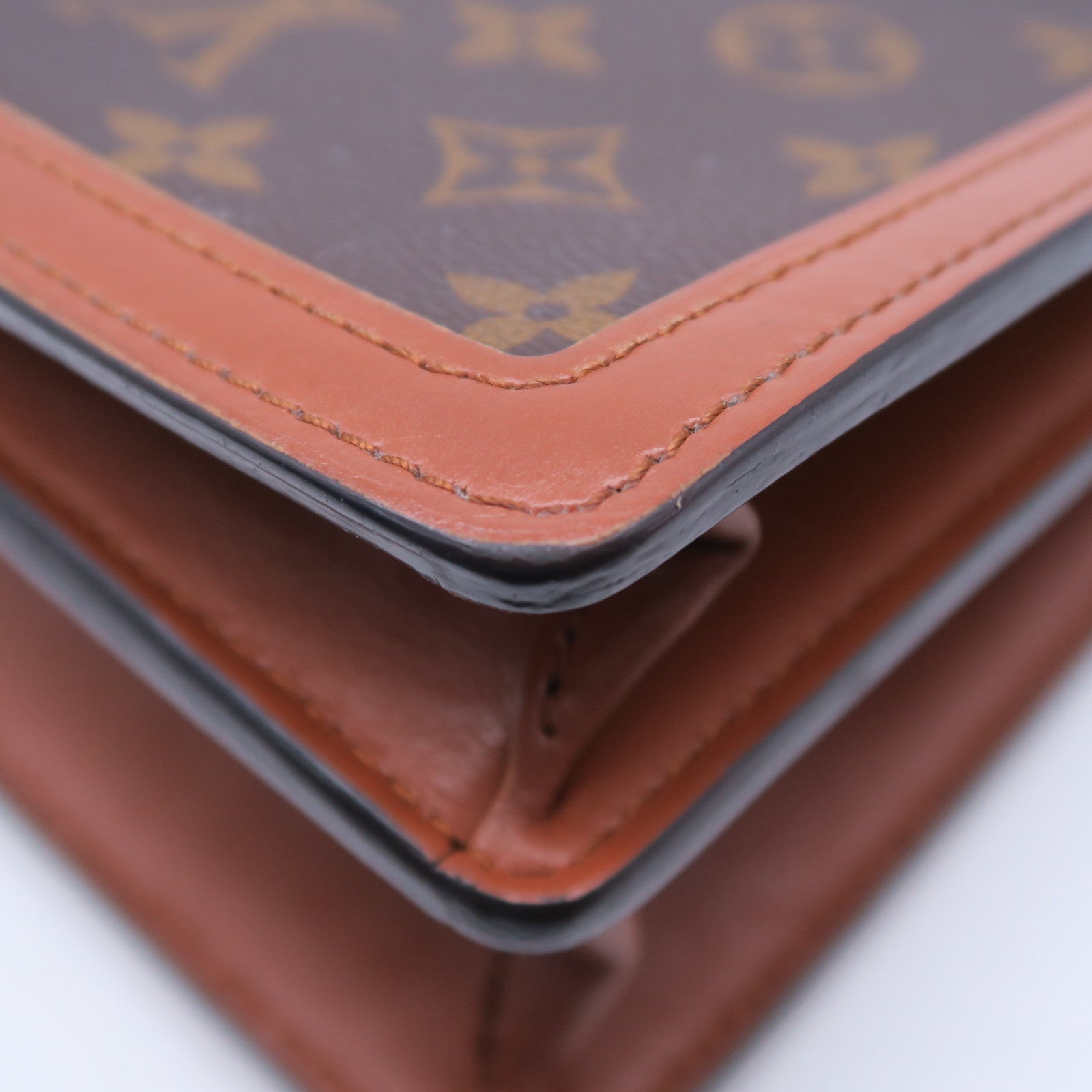 LOUIS VUITTON Monogram Dauphine MM金扣肩背袋啡色