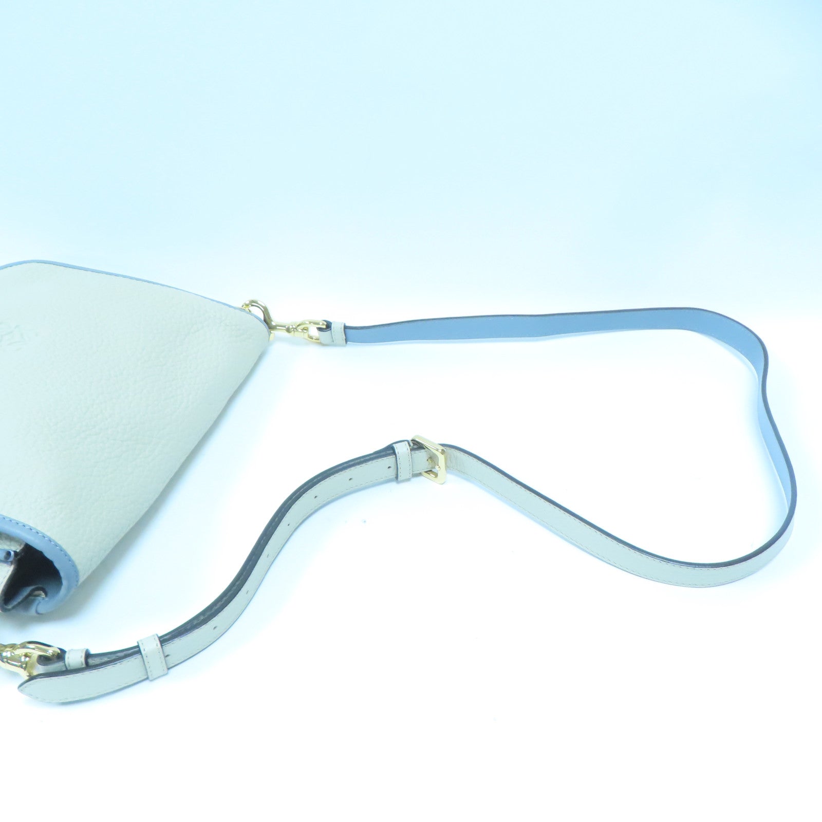 LOEWE 牛皮皮革Shoulder Bag金扣肩背袋米色/藍色