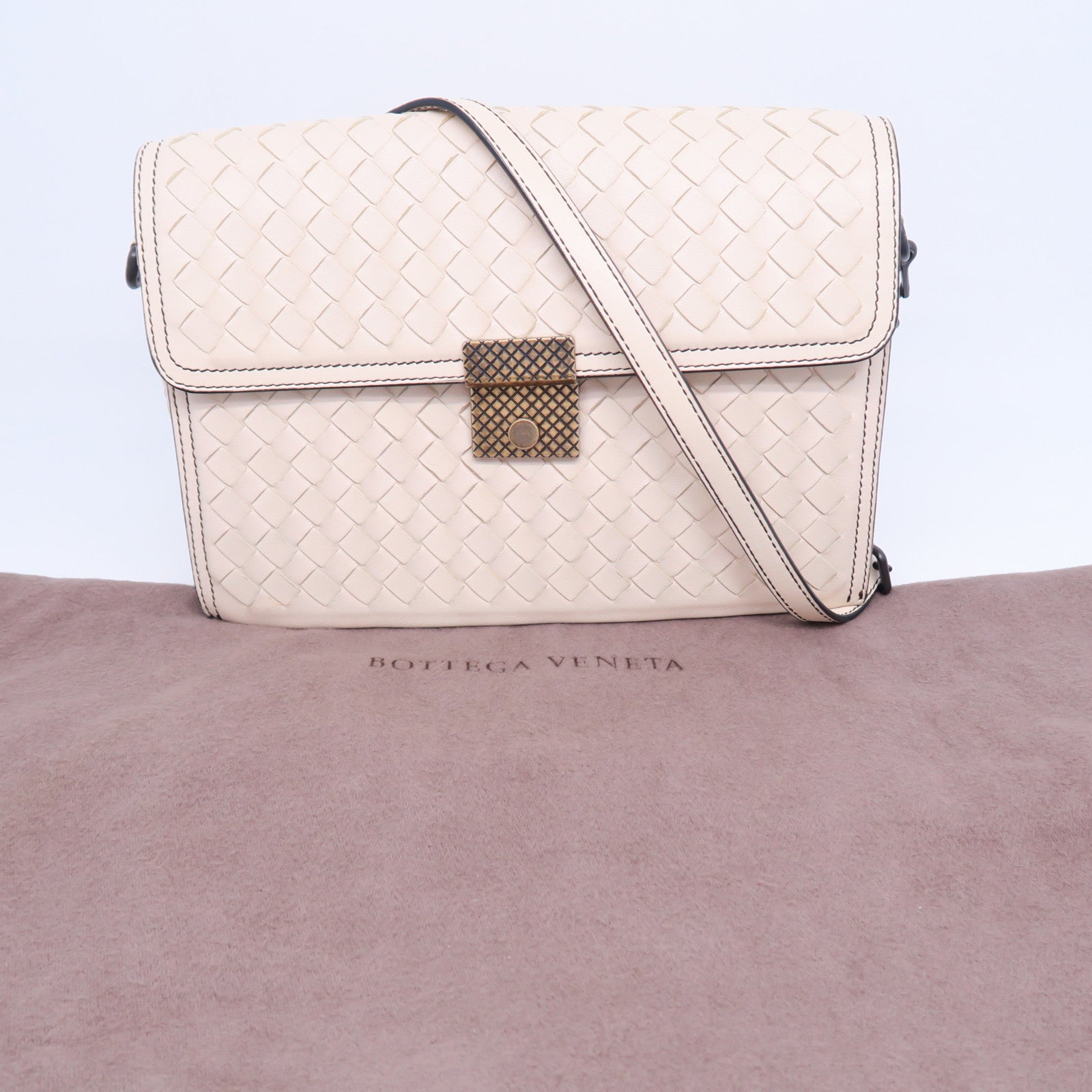 BOTTEGA VENETA 【激減優惠】皮革2 Way Shoulder金扣/黑扣肩背袋米色