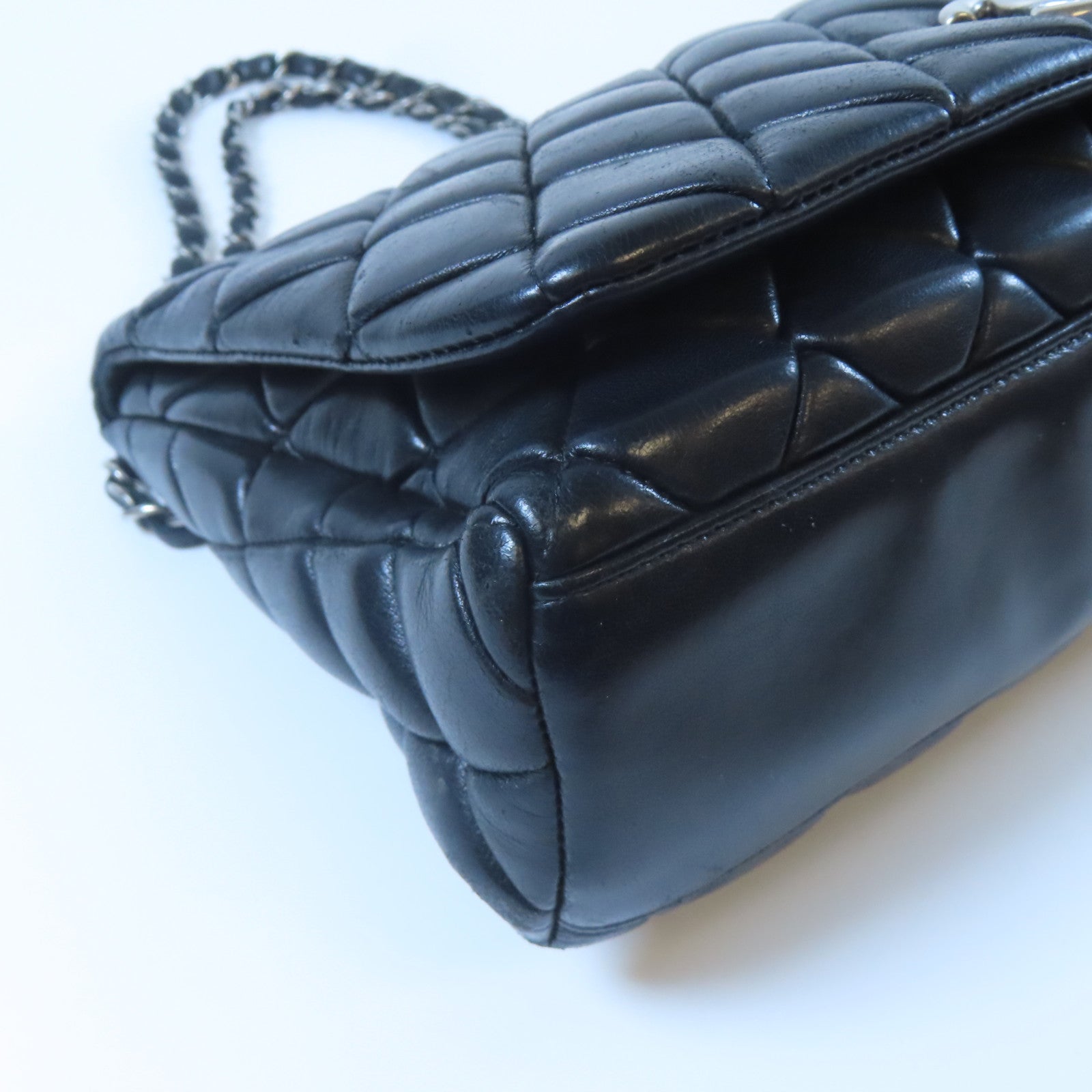 CHANEL 菱格羊皮皮革Chain Shoulder銀扣鏈帶肩背袋黑色