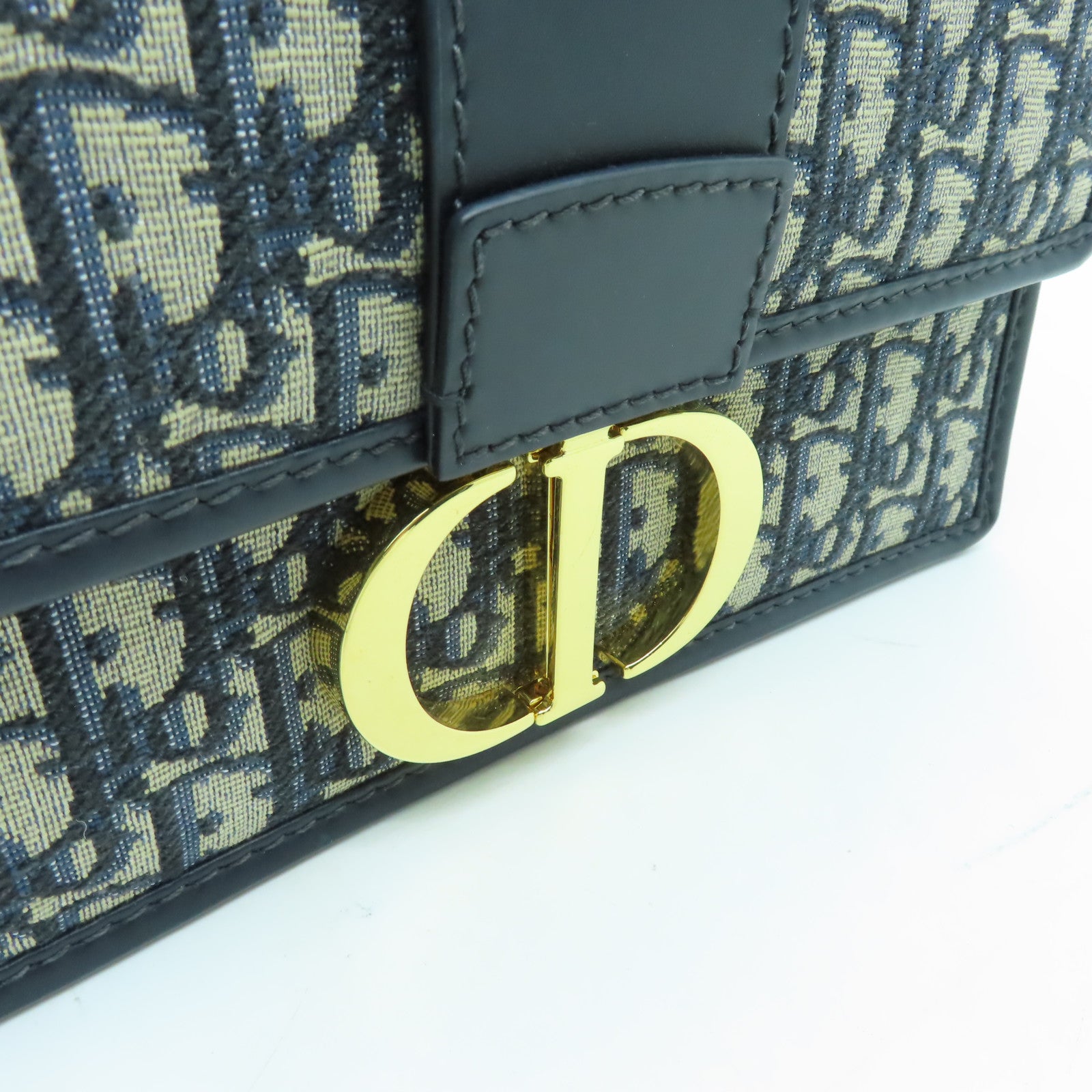 Dior 帆布Montaigne 30金扣鏈帶肩背袋藍色