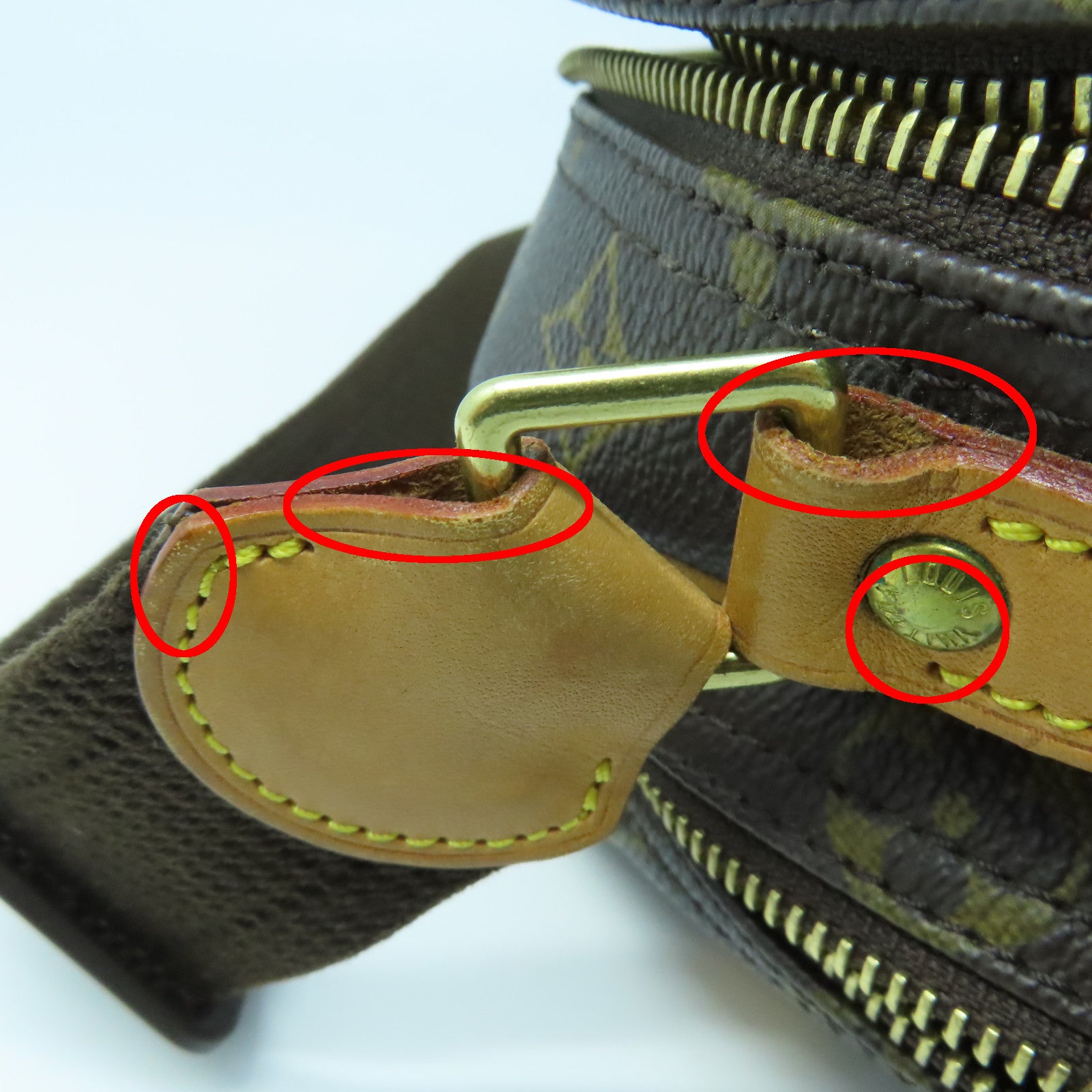 LOUIS VUITTON Monogram Reporter Monogram Gold Buckle Shoulder Bag Brown