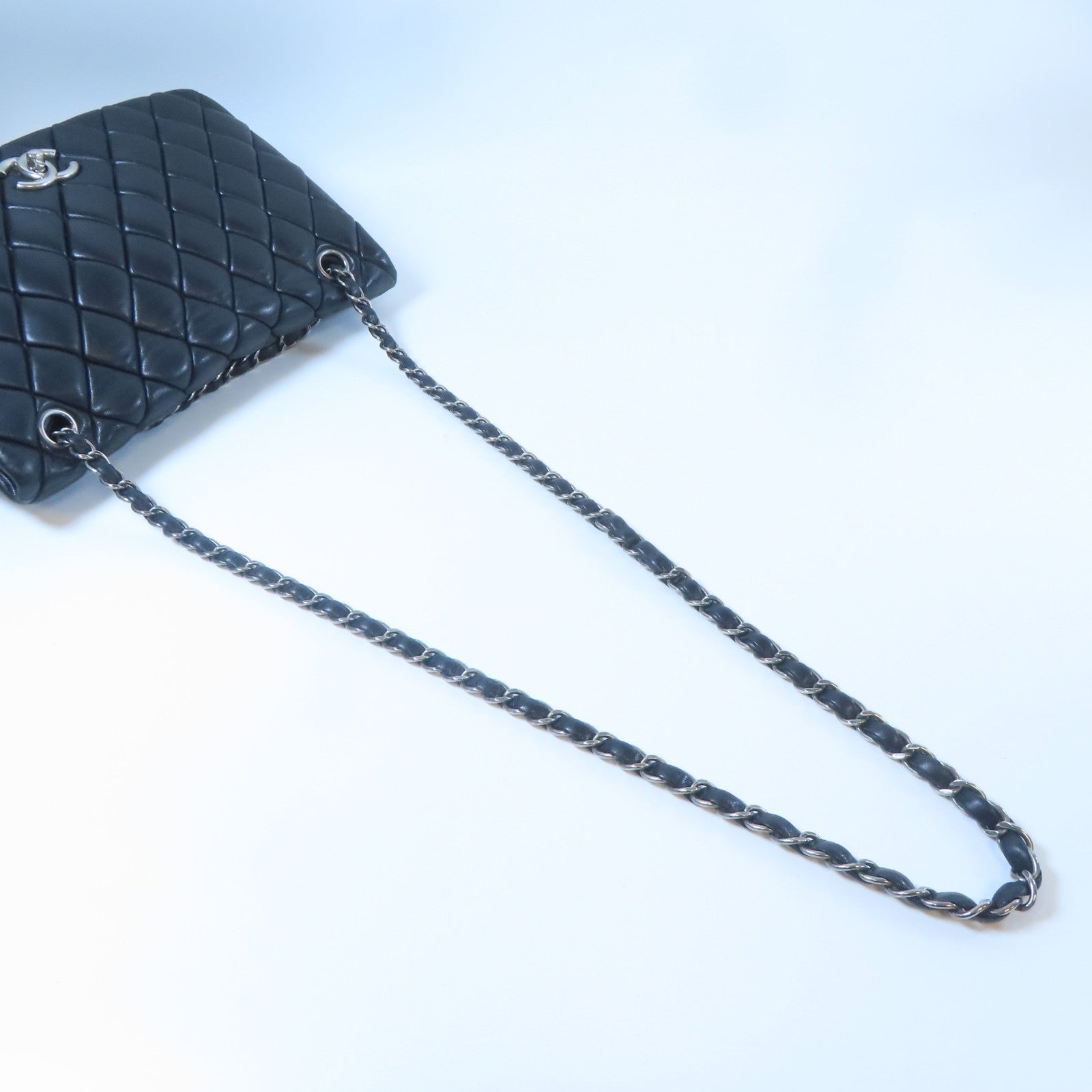 CHANEL 菱格羊皮皮革Chain Shoulder銀扣鏈帶肩背袋黑色