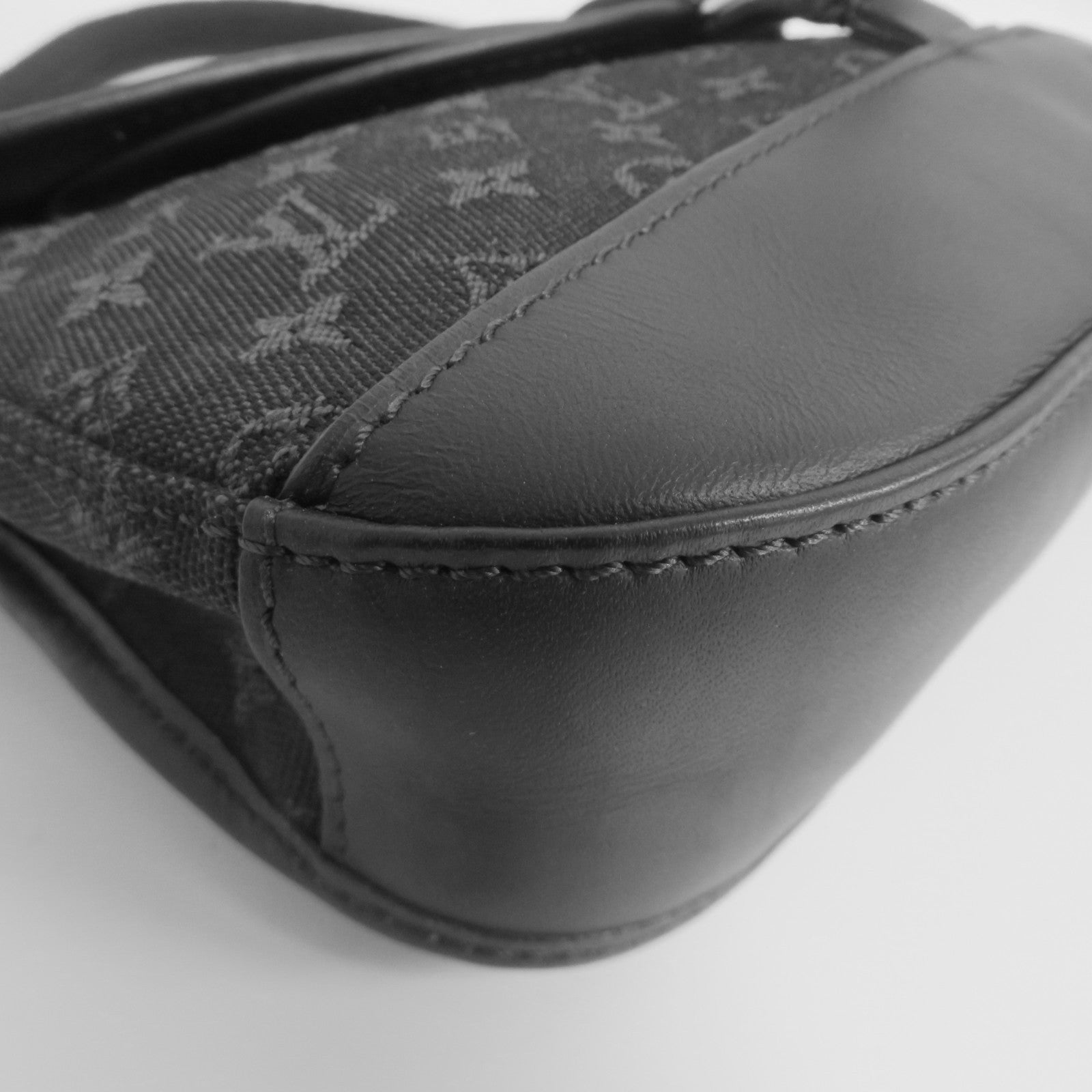 LOUIS VUITTON Monogram Miniran Marjorie金扣肩背袋黑色