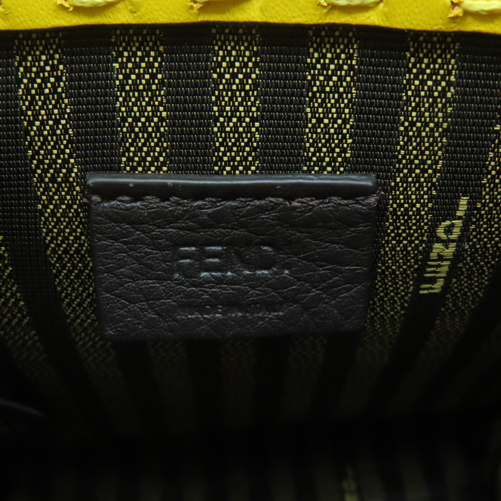 FENDI 牛皮皮革Mini Sunshine金扣肩背袋黃色
