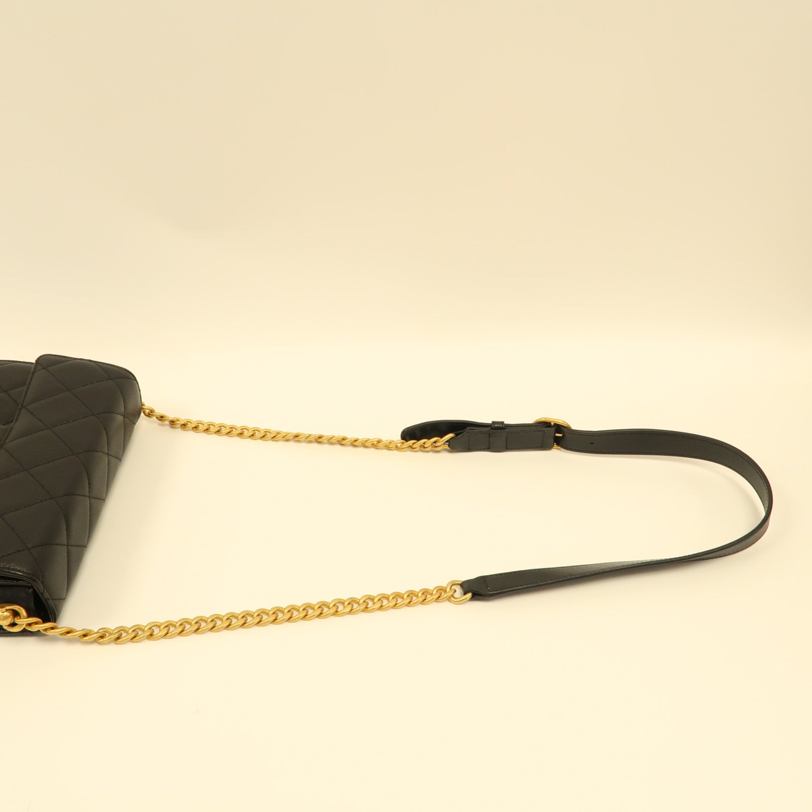 CHANEL 菱格Caviar皮革Chain Shoulder金扣鏈帶肩背袋黑色