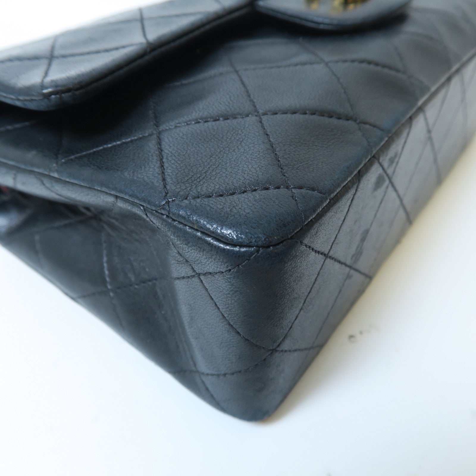 CHANEL 菱格羊皮皮革Classic Flap 23金扣鏈帶肩背袋黑色