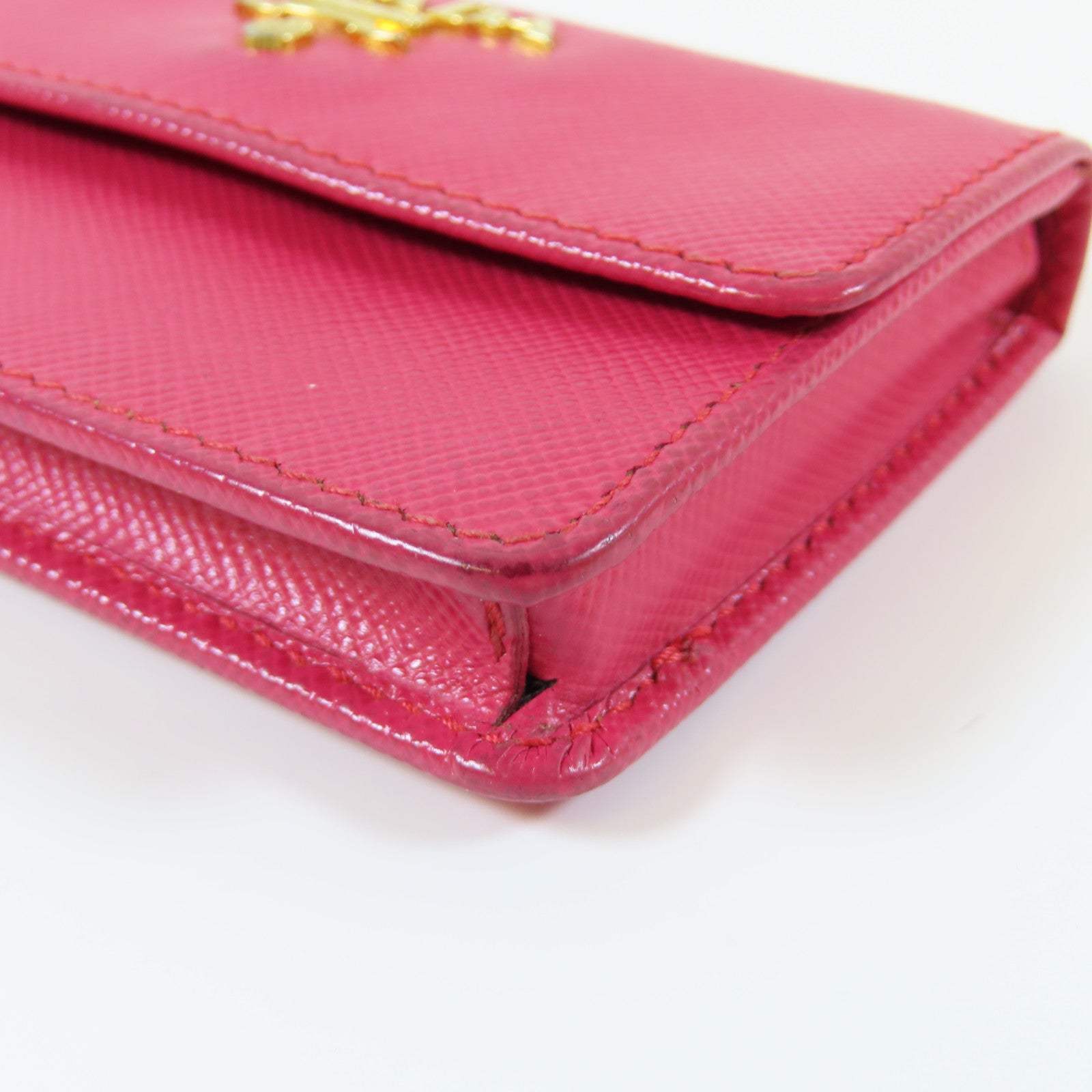 PRADA Saffiano皮革Card Case金扣卡片套桃紅色