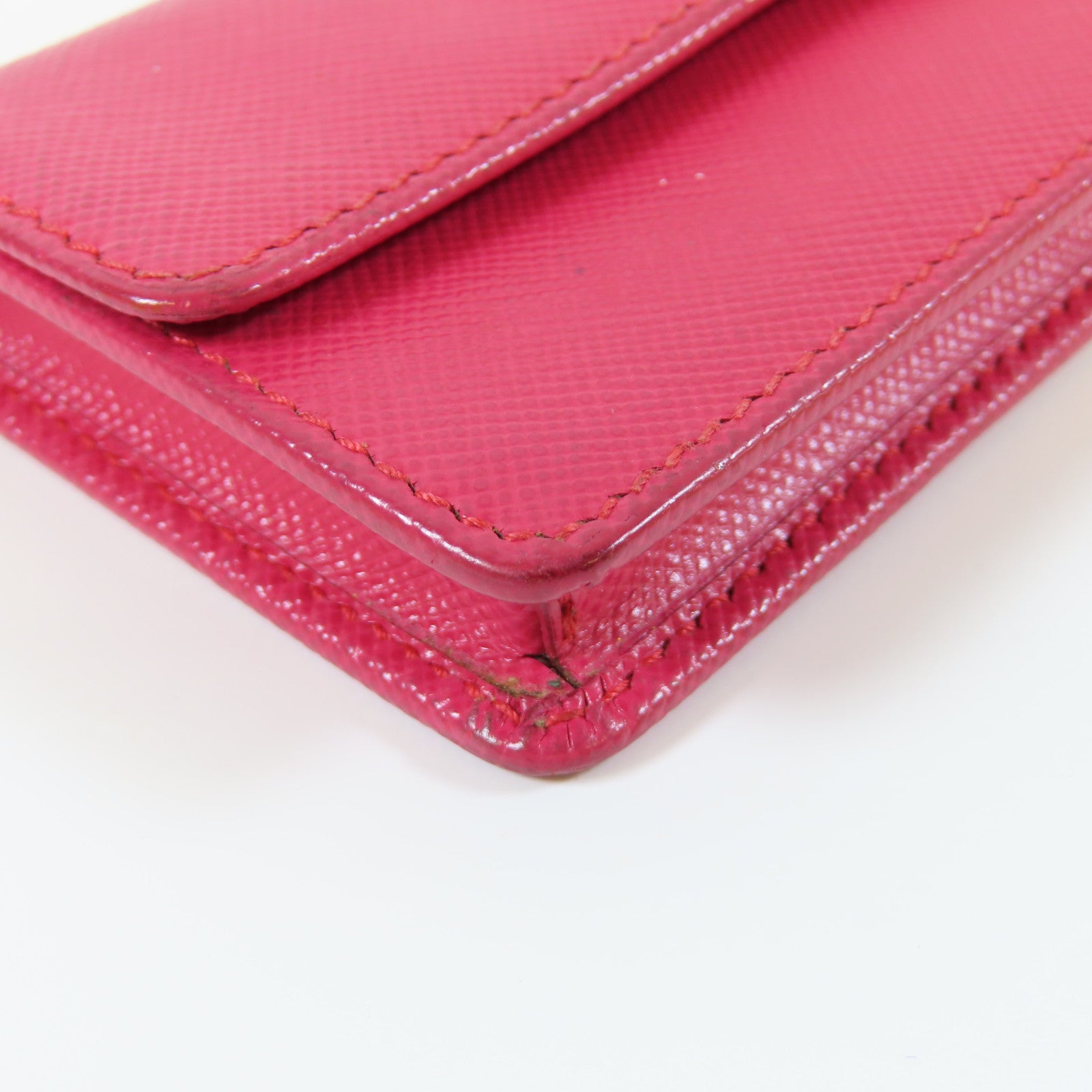 PRADA Saffiano皮革Card Case金扣卡片套桃紅色