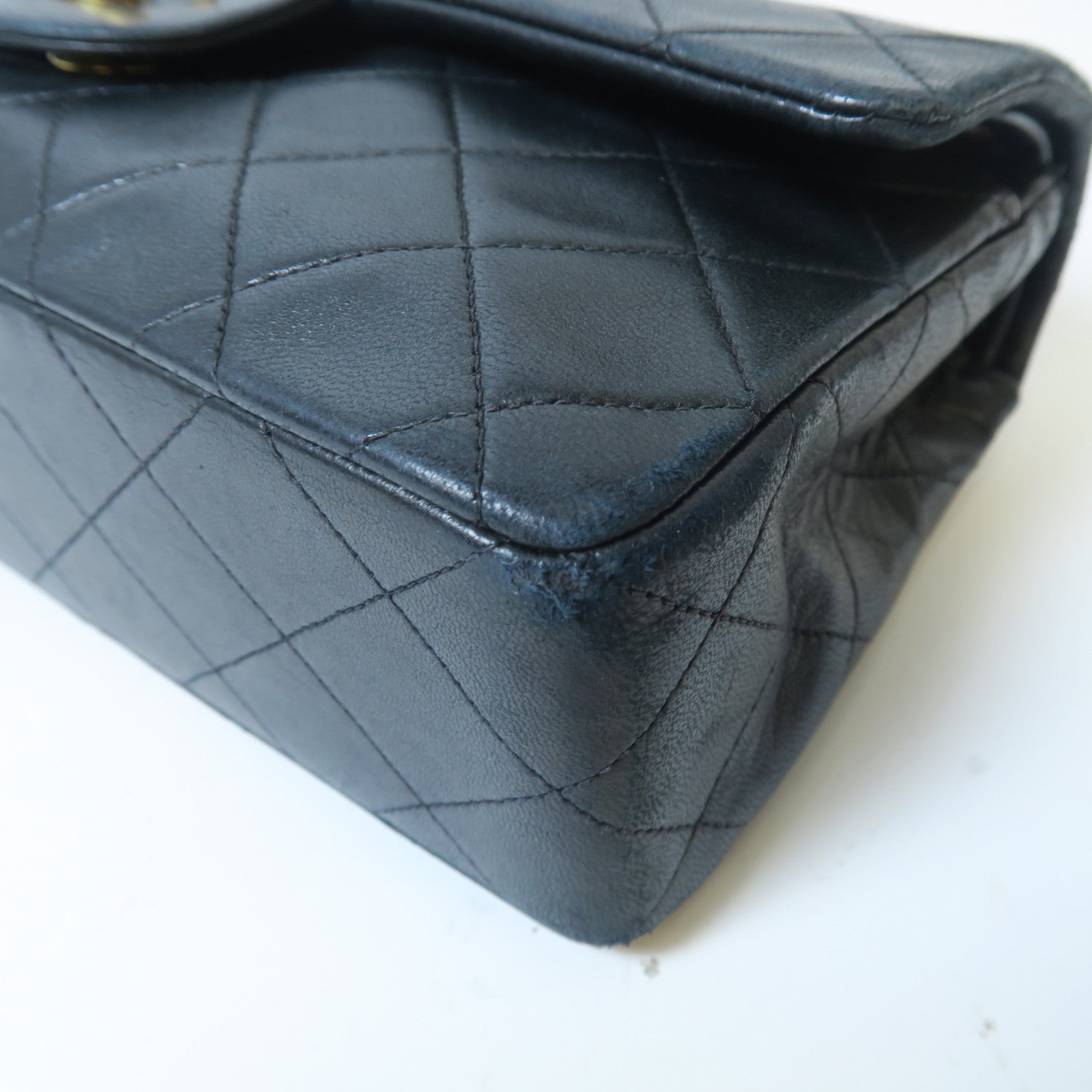 CHANEL 菱格羊皮皮革Classic Flap 23金扣鏈帶肩背袋黑色