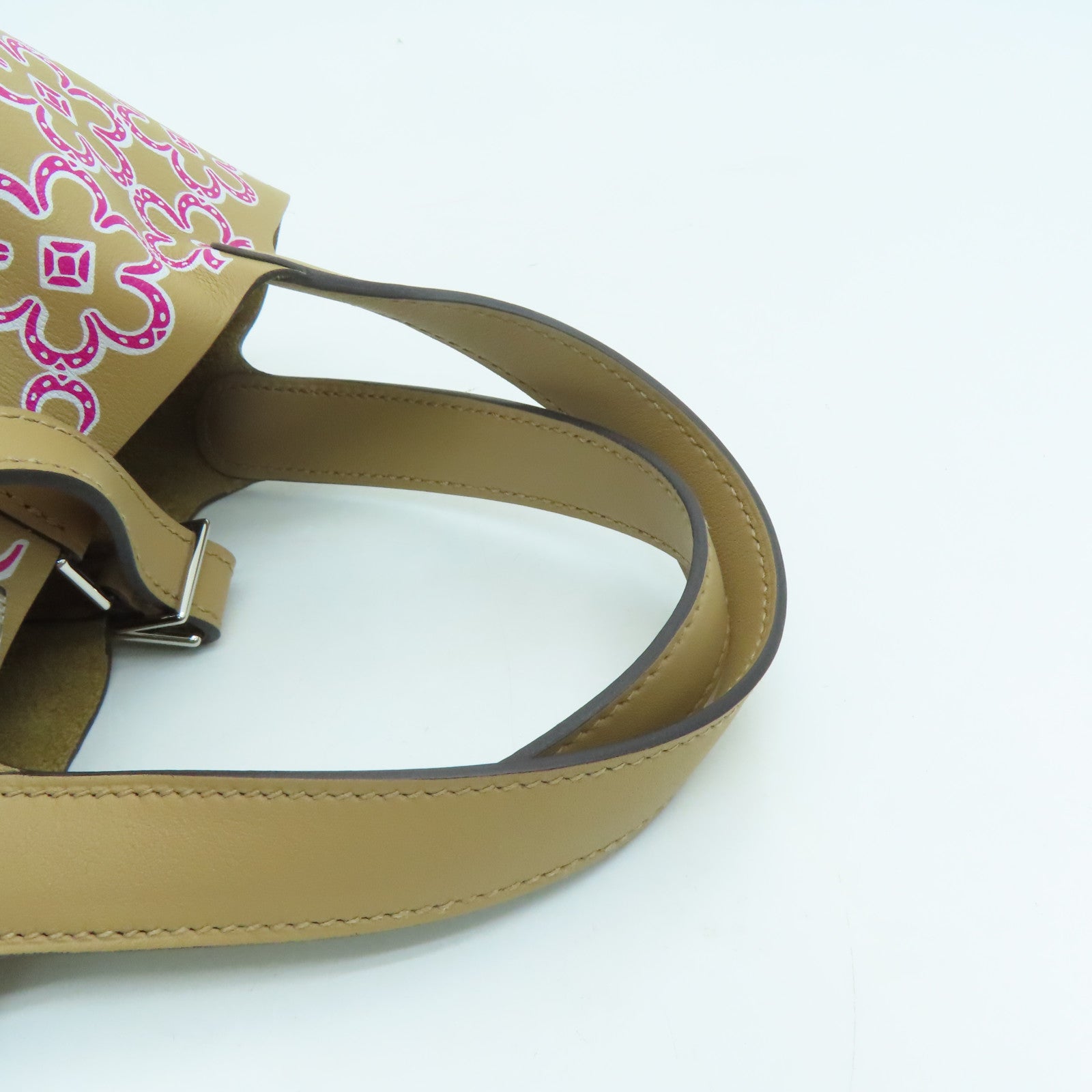 HERMES Swift皮革Micro 14 Lucky Daisy银扣手挽袋Chai/啡色