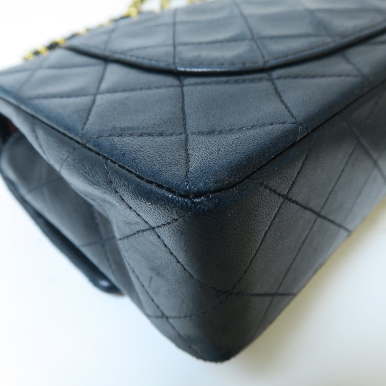 CHANEL 菱格羊皮皮革Classic Flap 23金扣鏈帶肩背袋黑色