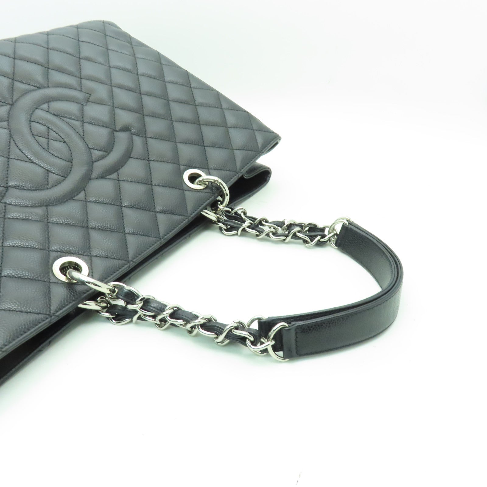 CHANEL 菱格Caviar皮革GST銀扣手挽袋黑色