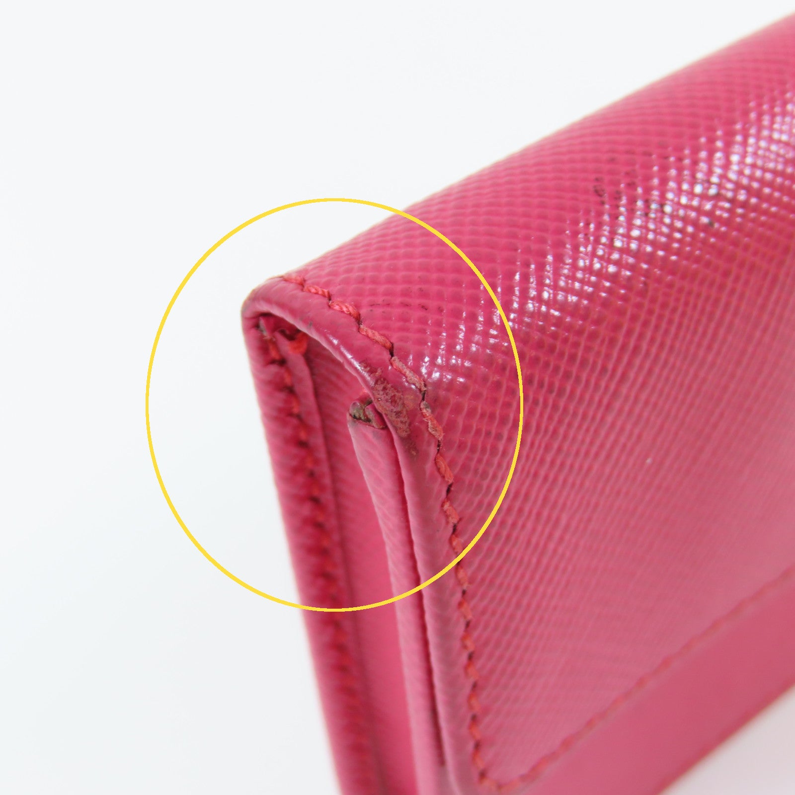 PRADA Saffiano皮革Card Case金扣卡片套桃紅色