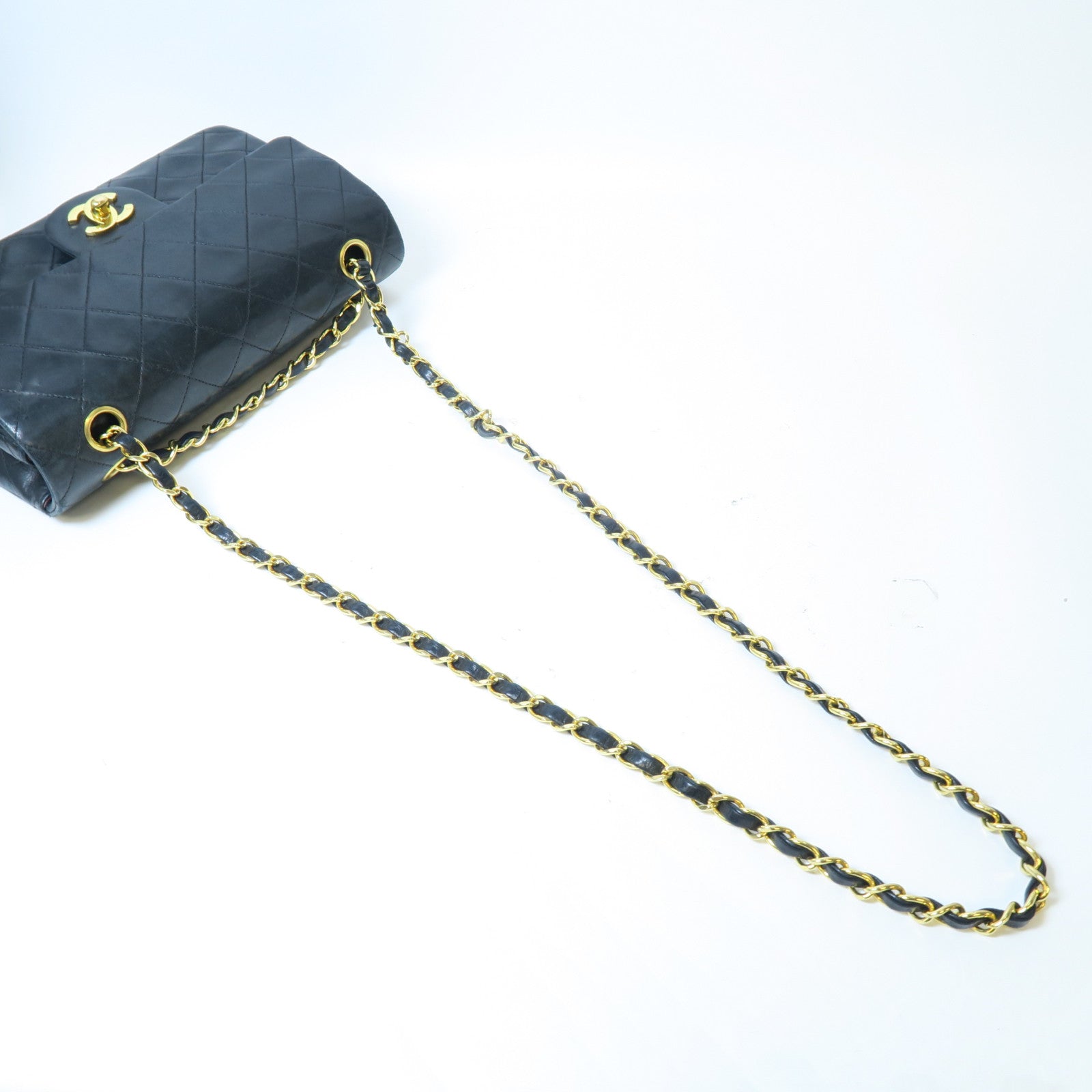 CHANEL 菱格羊皮皮革Classic Flap 23金扣鏈帶肩背袋黑色
