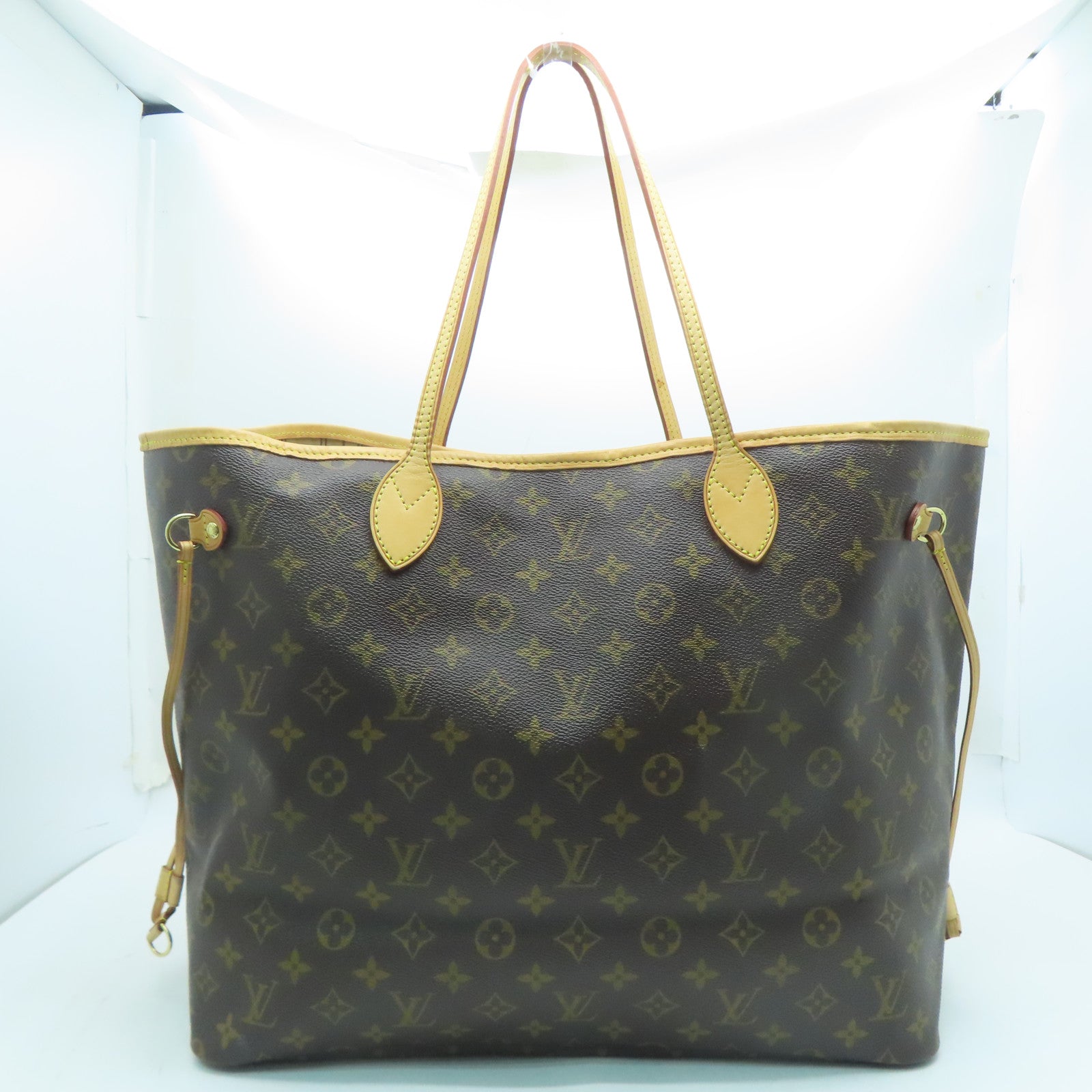 LOUIS VUITTON Monogram Neverfull GM gold buckle shoulder bag