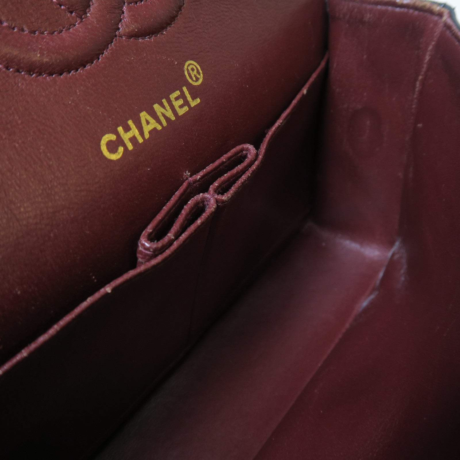 CHANEL 菱格羊皮皮革Classic Flap 23金扣鏈帶肩背袋黑色