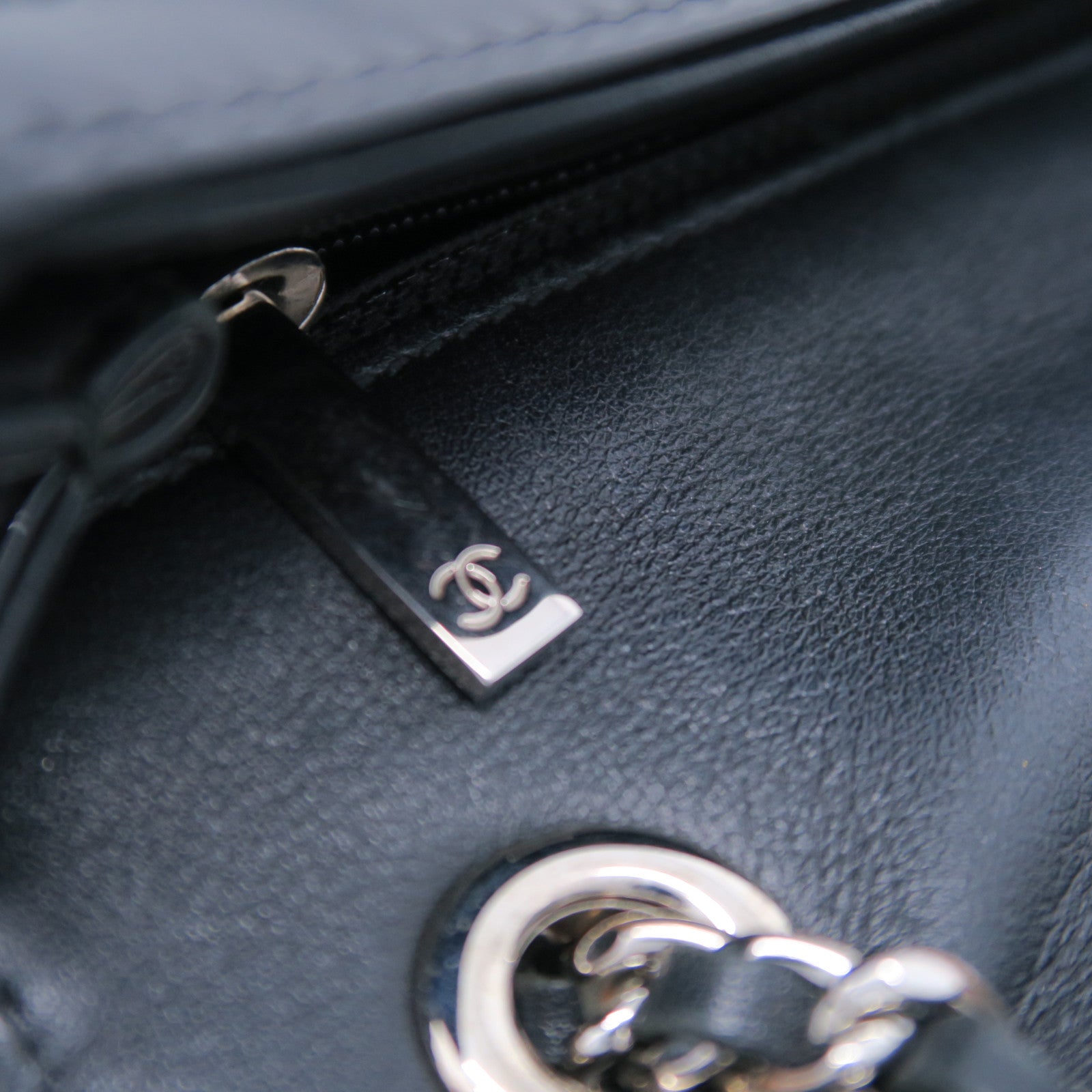 CHANEL 菱格漆皮皮革Chain Shoulder銀扣鏈帶手挽肩背兩用袋黑色