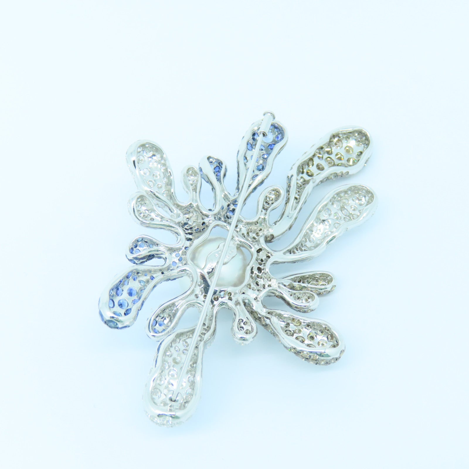 JEWELRY 18K White Gold Sapphire Diamond Pearl Brooch 11.40ct Sapphire/27.19ct Diamond Pearl Brooch