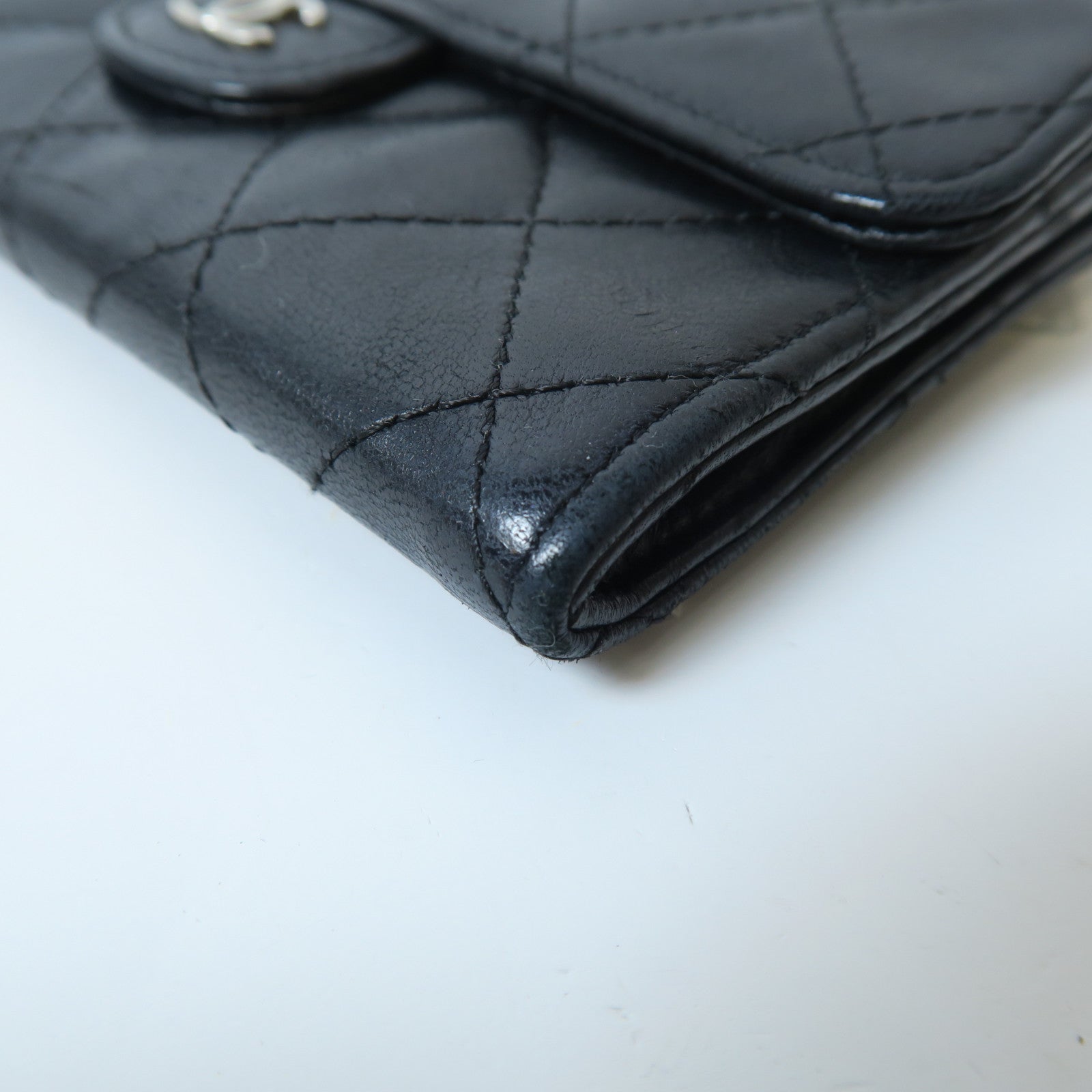 CHANEL 菱格羊皮皮革Small Wallet銀扣紐扣錢包黑色