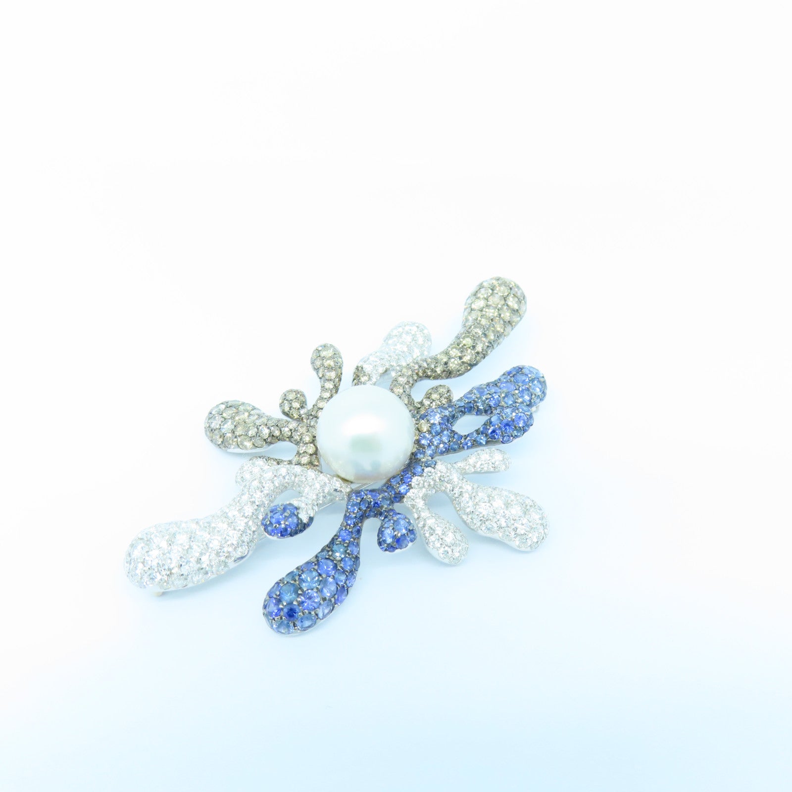 JEWELRY 18K White Gold Sapphire Diamond Pearl Brooch 11.40ct Sapphire/27.19ct Diamond Pearl Brooch