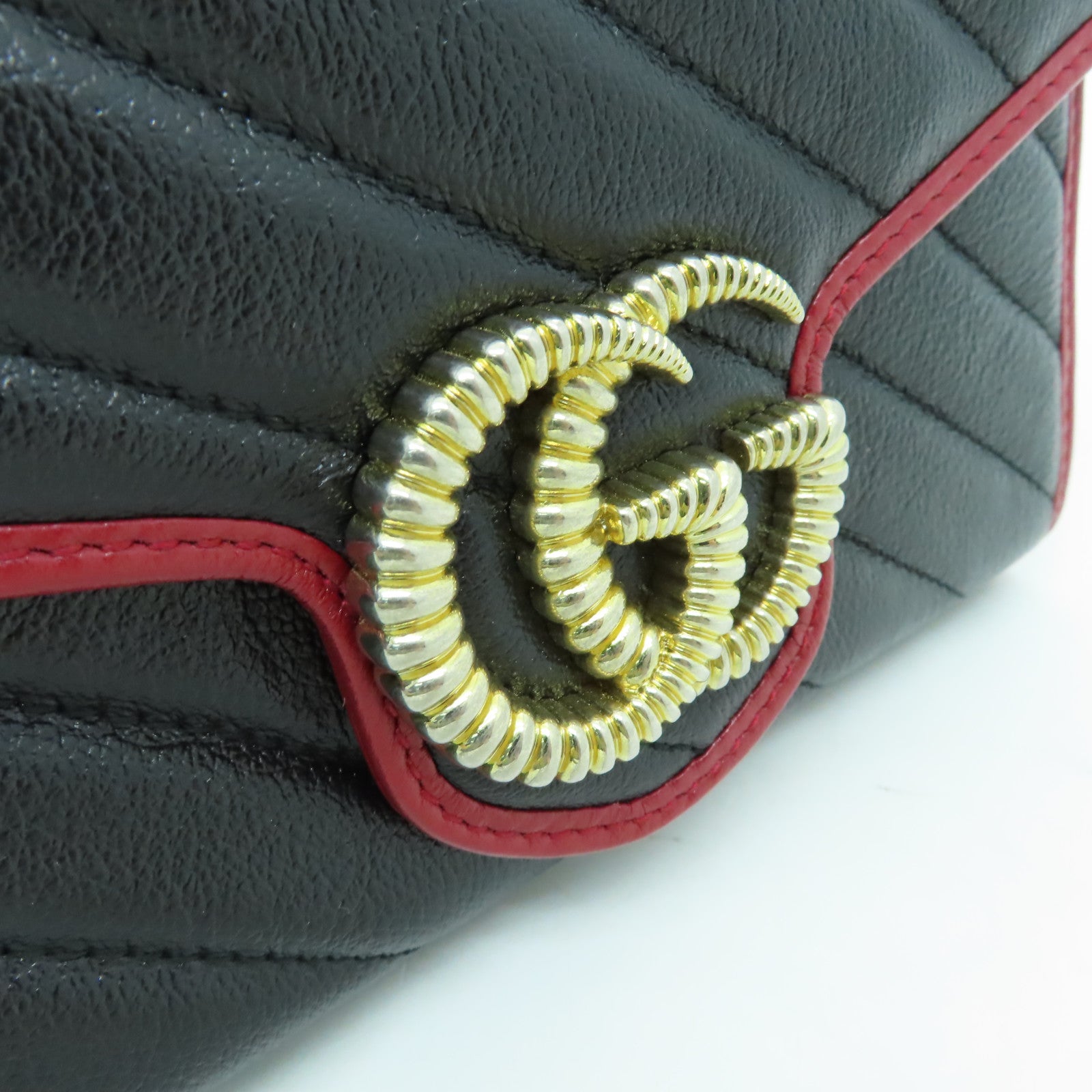 GUCCI 牛皮皮革Wallet On Chain金扣鏈帶肩背袋黑色/紅色