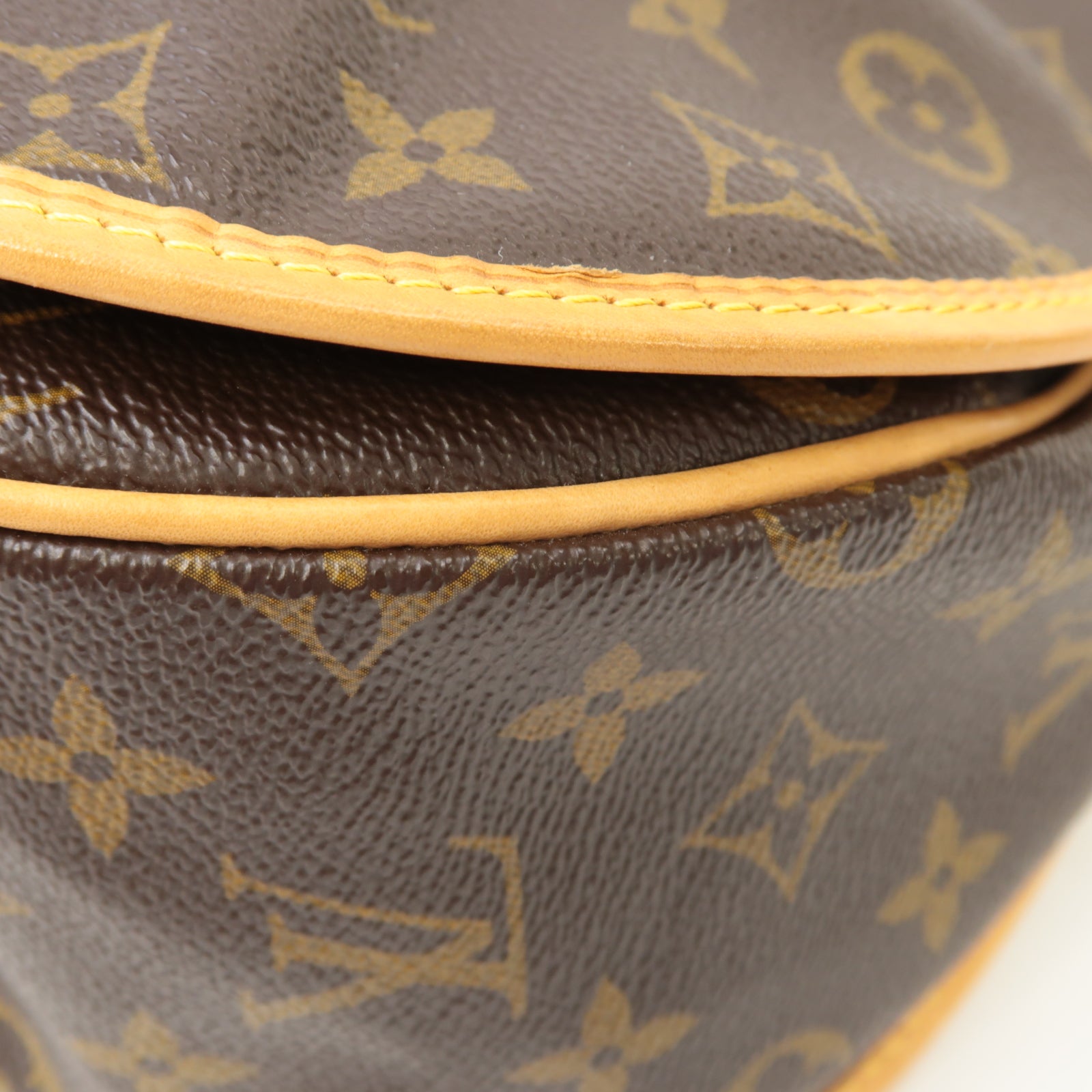 LOUIS VUITTON Monogram Menilmontant MM金扣肩背袋啡色