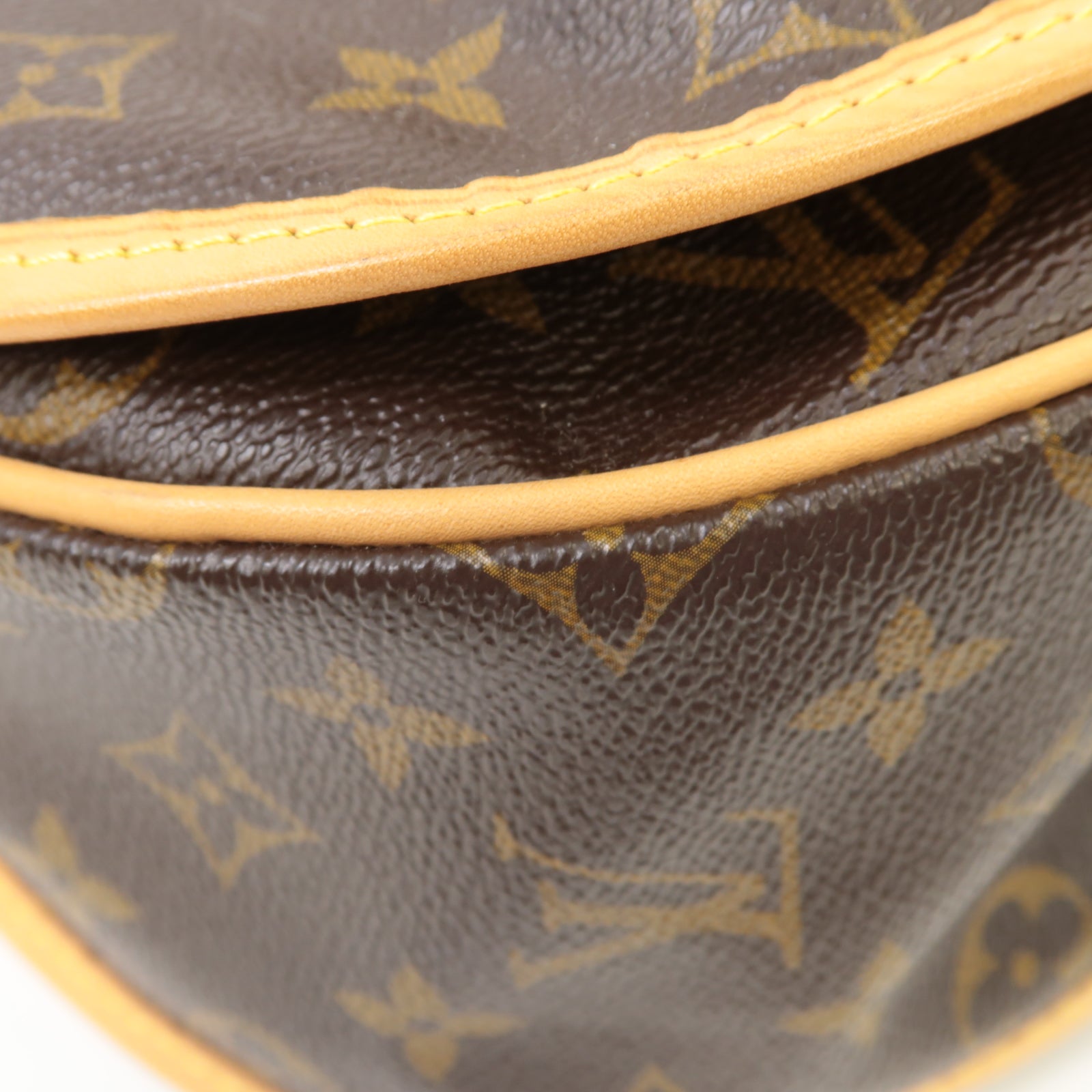LOUIS VUITTON Monogram Menilmontant MM金扣肩背袋啡色